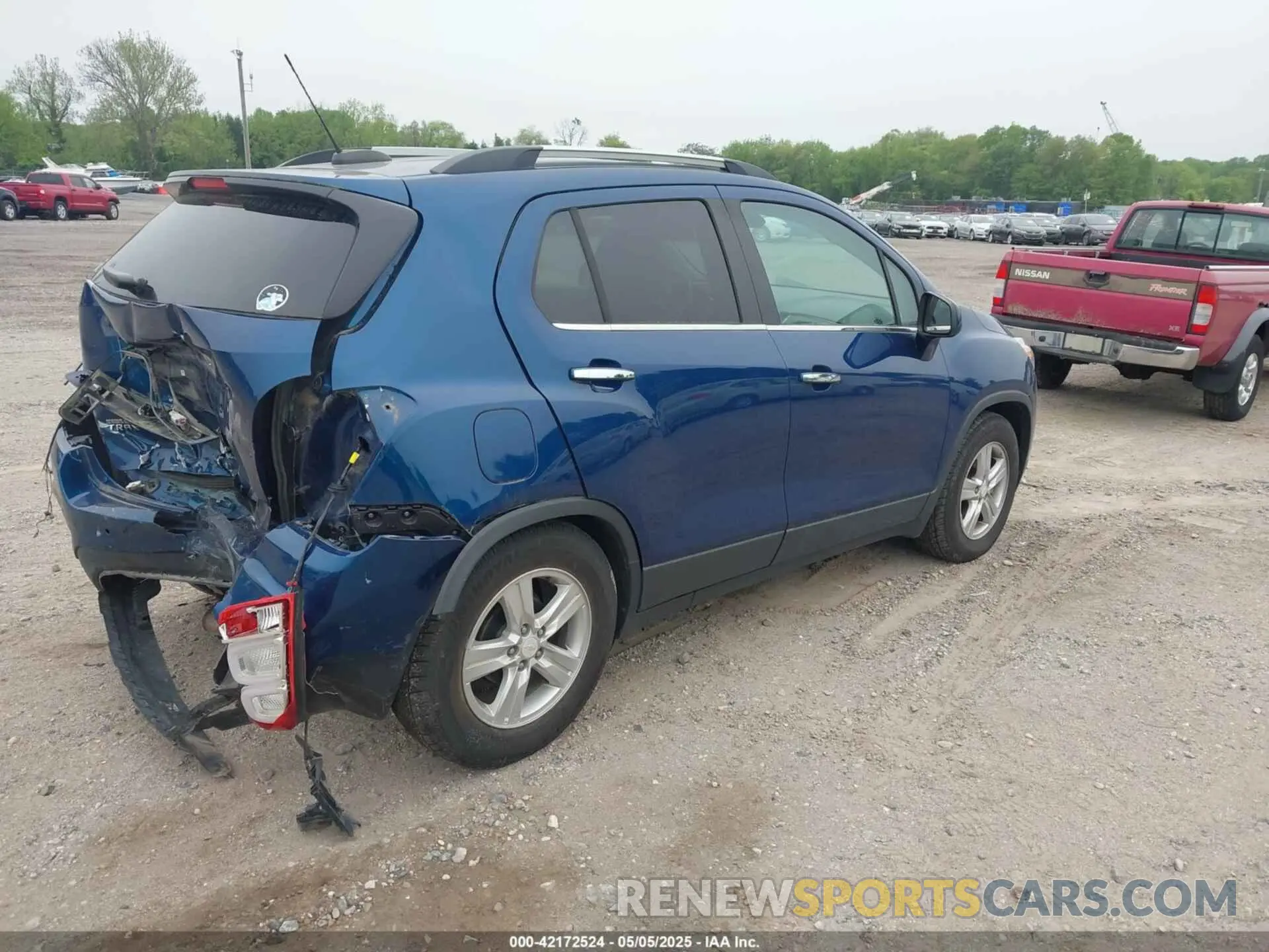 4 Photograph of a damaged car 3GNCJLSB7KL267854 CHEVROLET TRAX 2019