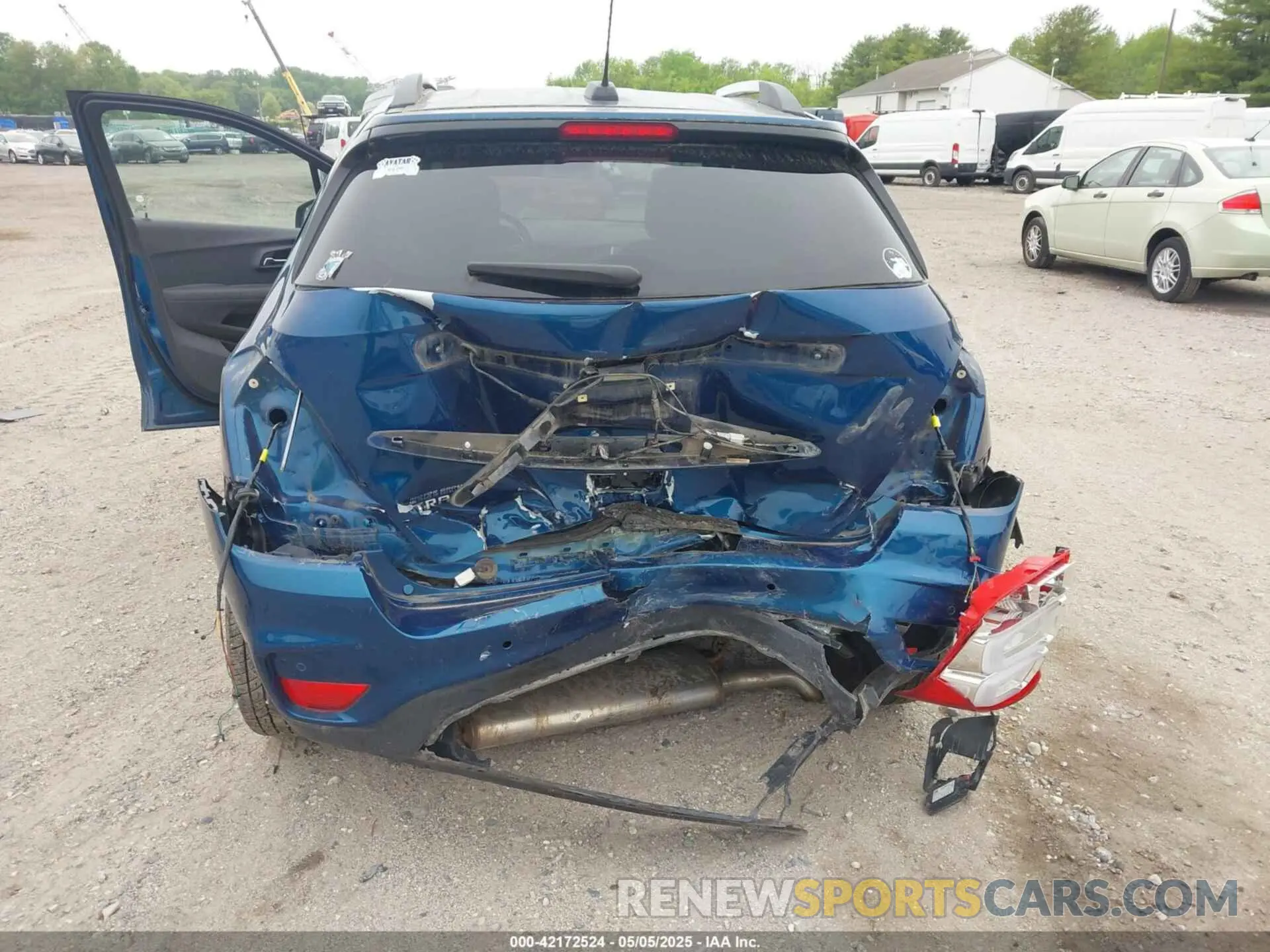 6 Photograph of a damaged car 3GNCJLSB7KL267854 CHEVROLET TRAX 2019