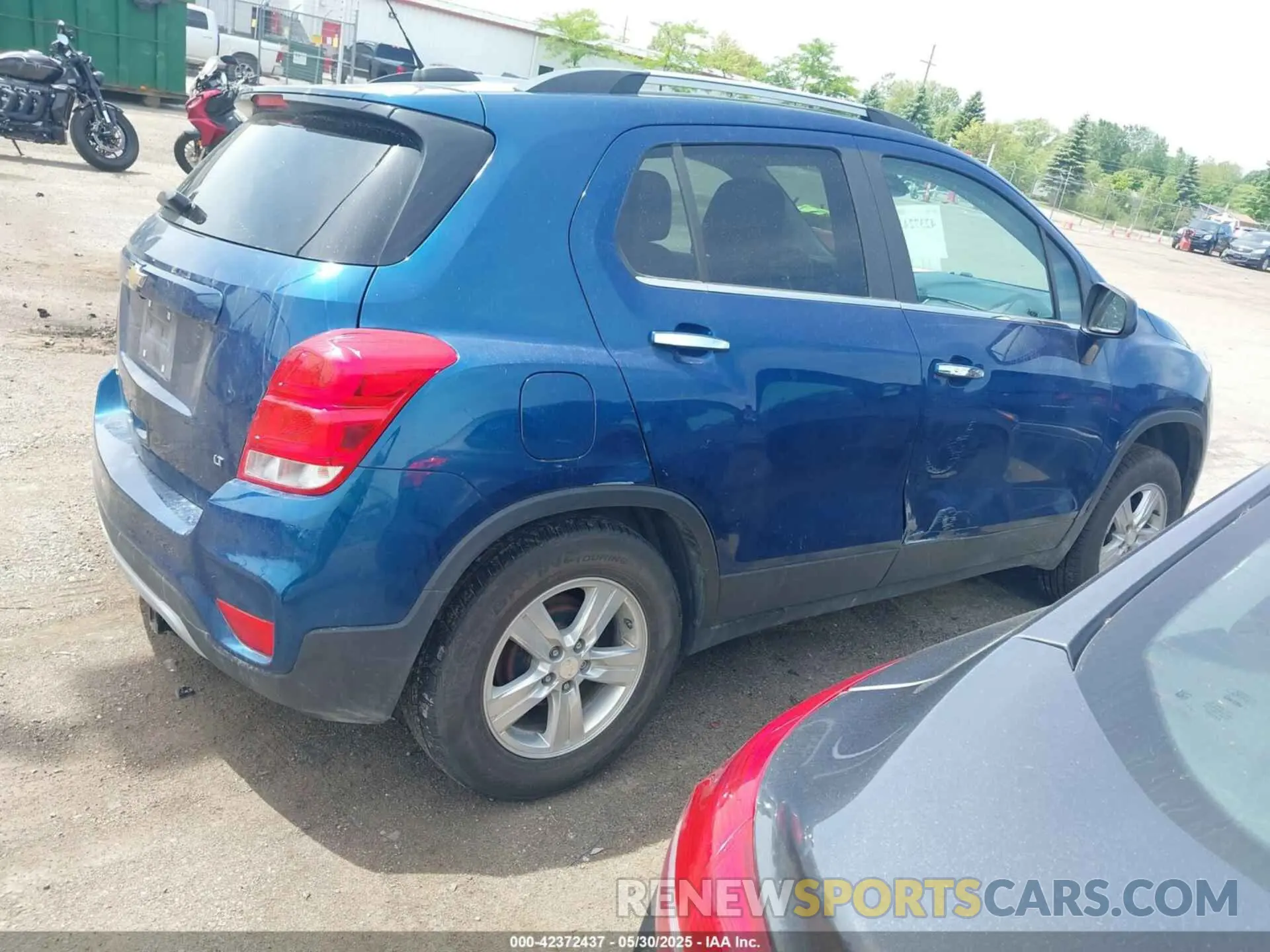 13 Photograph of a damaged car 3GNCJLSB7KL287599 CHEVROLET TRAX 2019