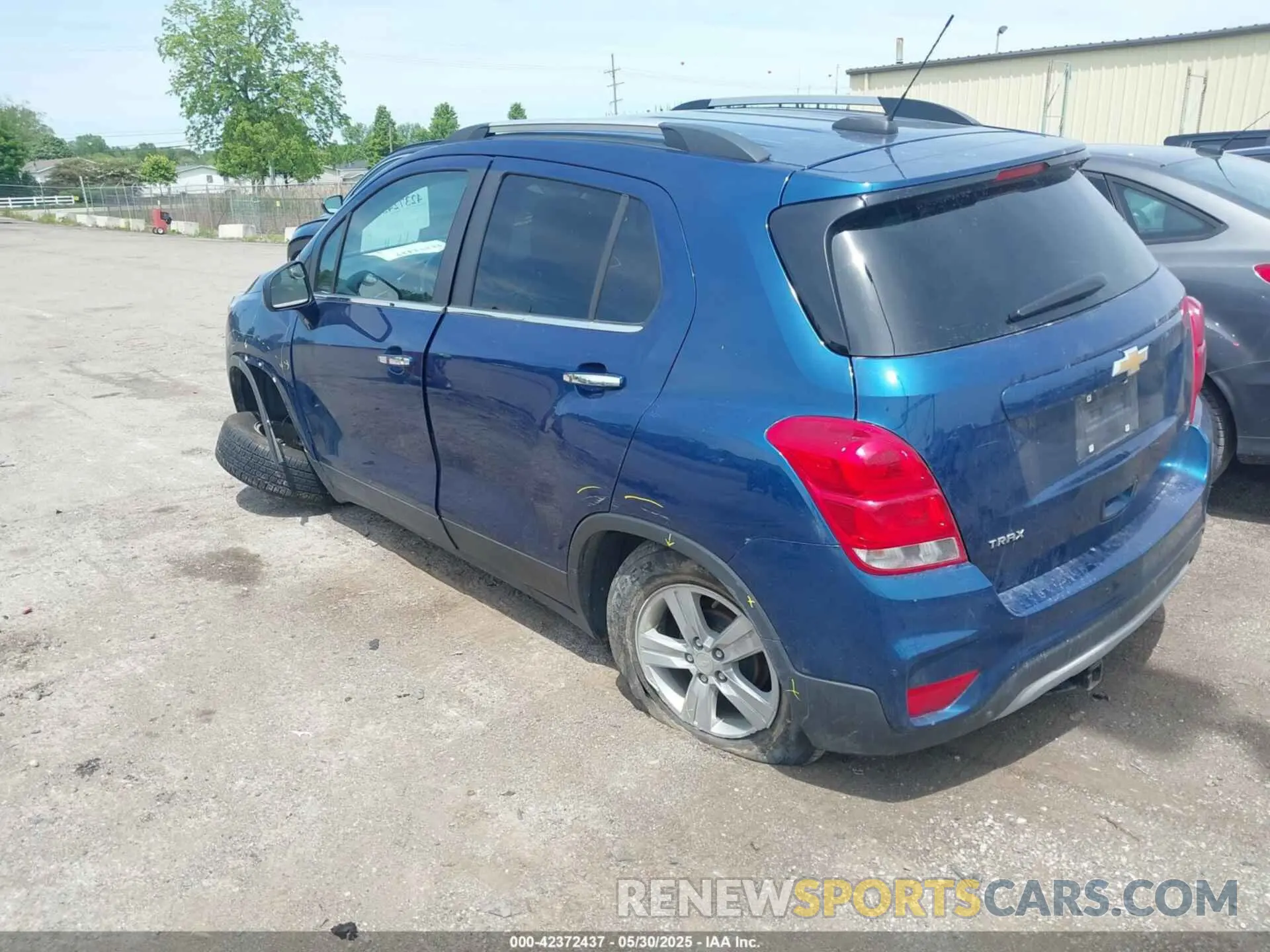 3 Photograph of a damaged car 3GNCJLSB7KL287599 CHEVROLET TRAX 2019