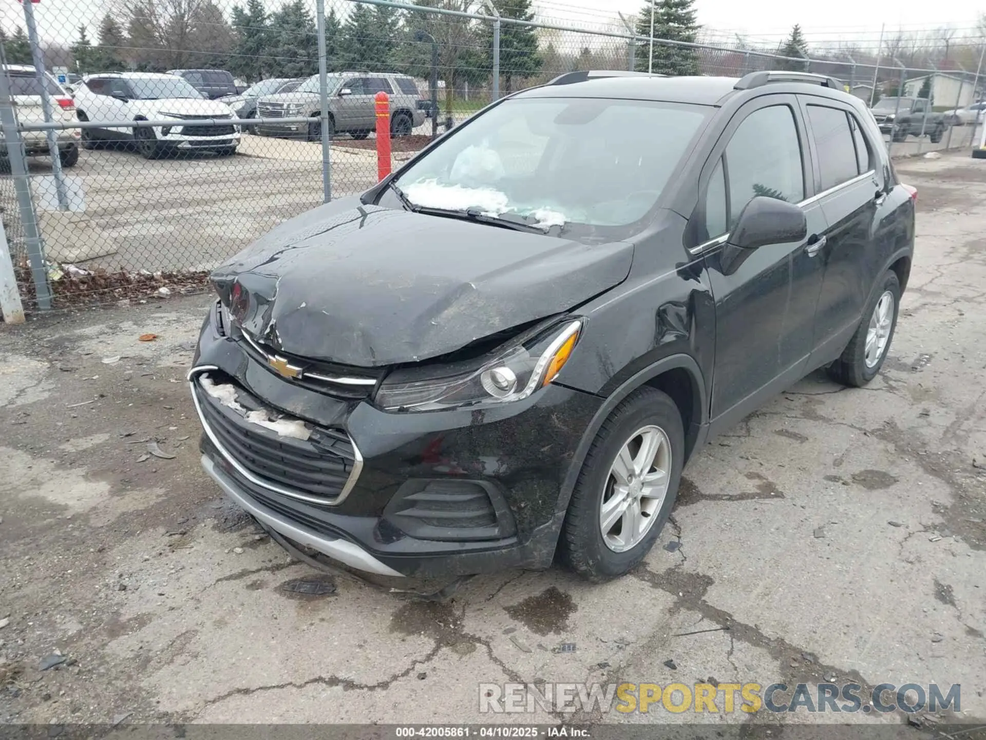 2 Photograph of a damaged car 3GNCJLSB7KL327065 CHEVROLET TRAX 2019