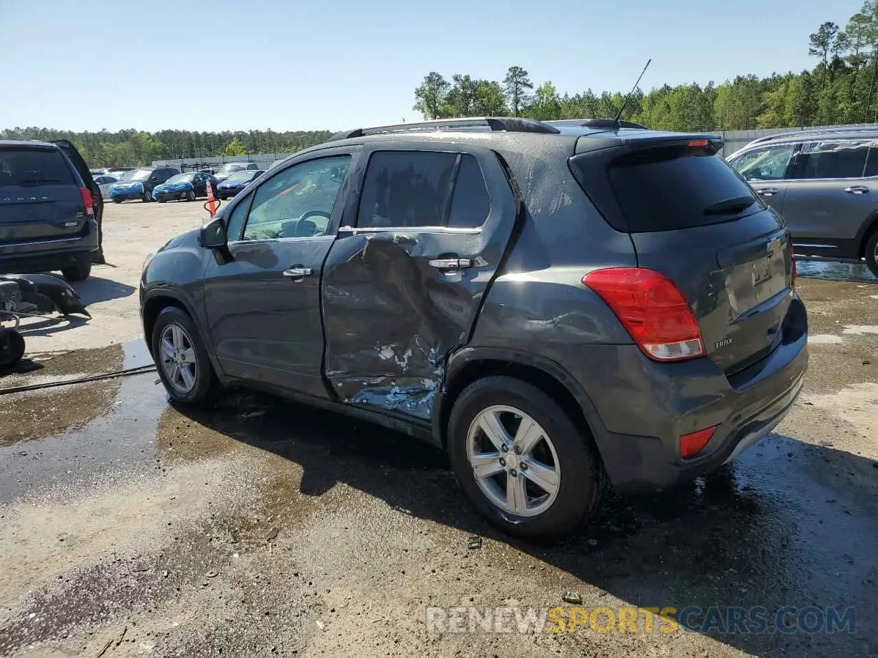 2 Photograph of a damaged car 3GNCJLSB7KL371678 CHEVROLET TRAX 2019