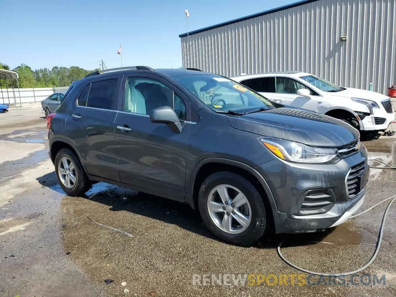 4 Photograph of a damaged car 3GNCJLSB7KL371678 CHEVROLET TRAX 2019