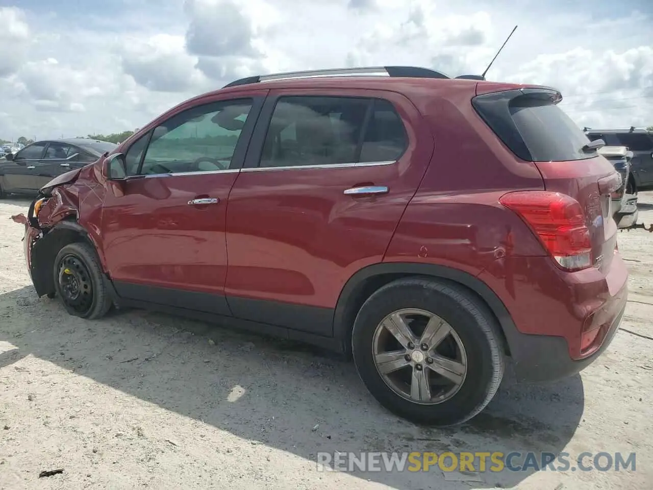 2 Photograph of a damaged car 3GNCJLSB7KL379831 CHEVROLET TRAX 2019