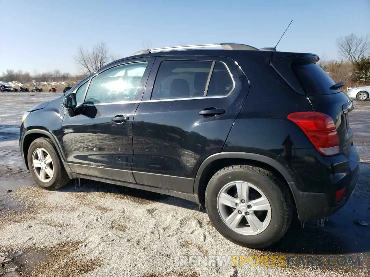 2 Photograph of a damaged car 3GNCJLSB8KL182862 CHEVROLET TRAX 2019