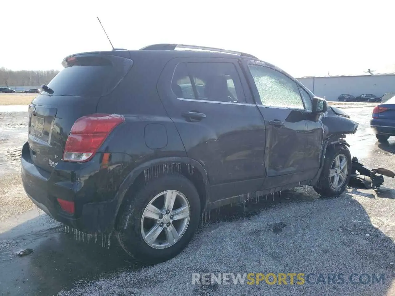 3 Photograph of a damaged car 3GNCJLSB8KL182862 CHEVROLET TRAX 2019