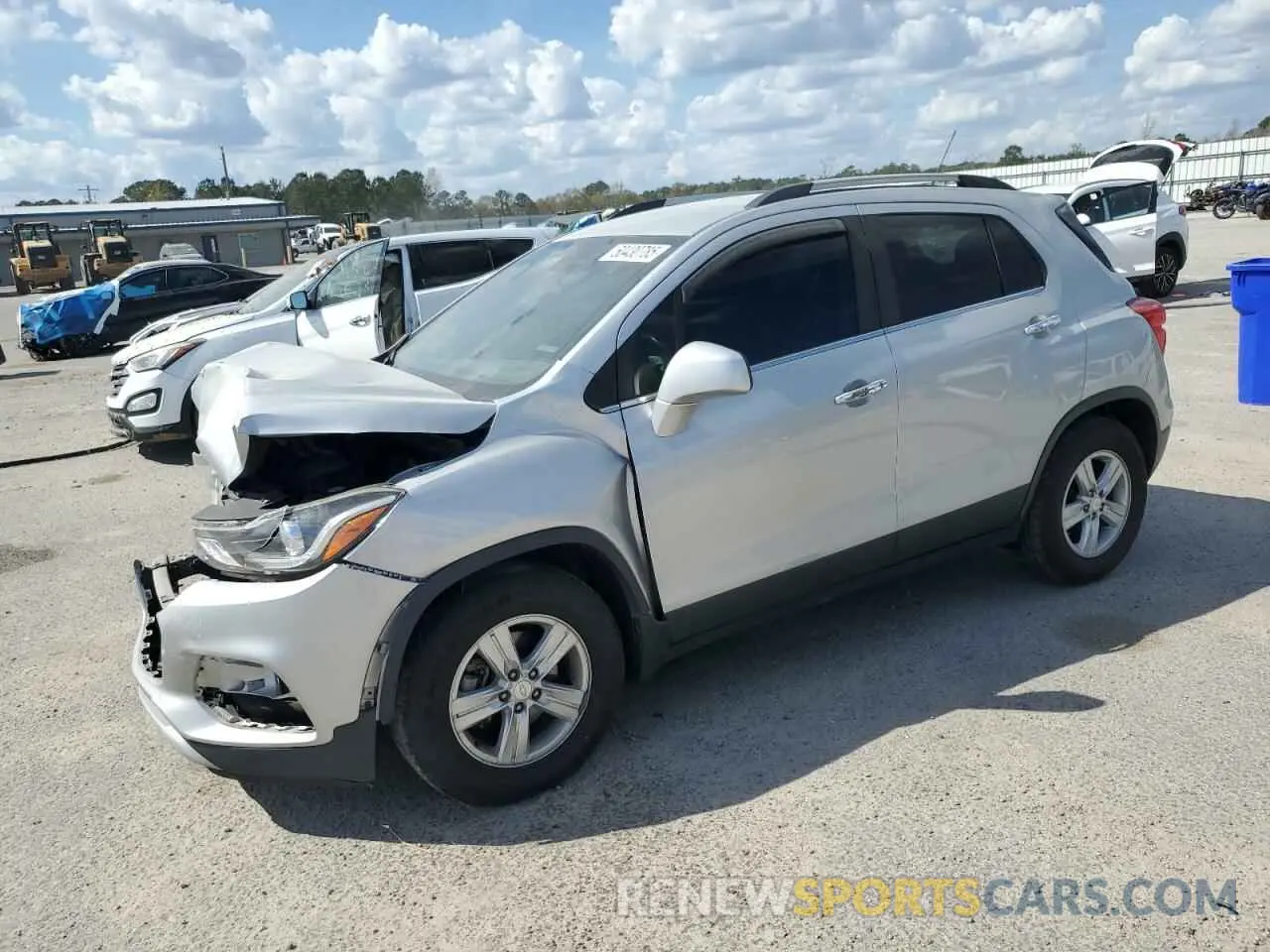1 Photograph of a damaged car 3GNCJLSB8KL198706 CHEVROLET TRAX 2019
