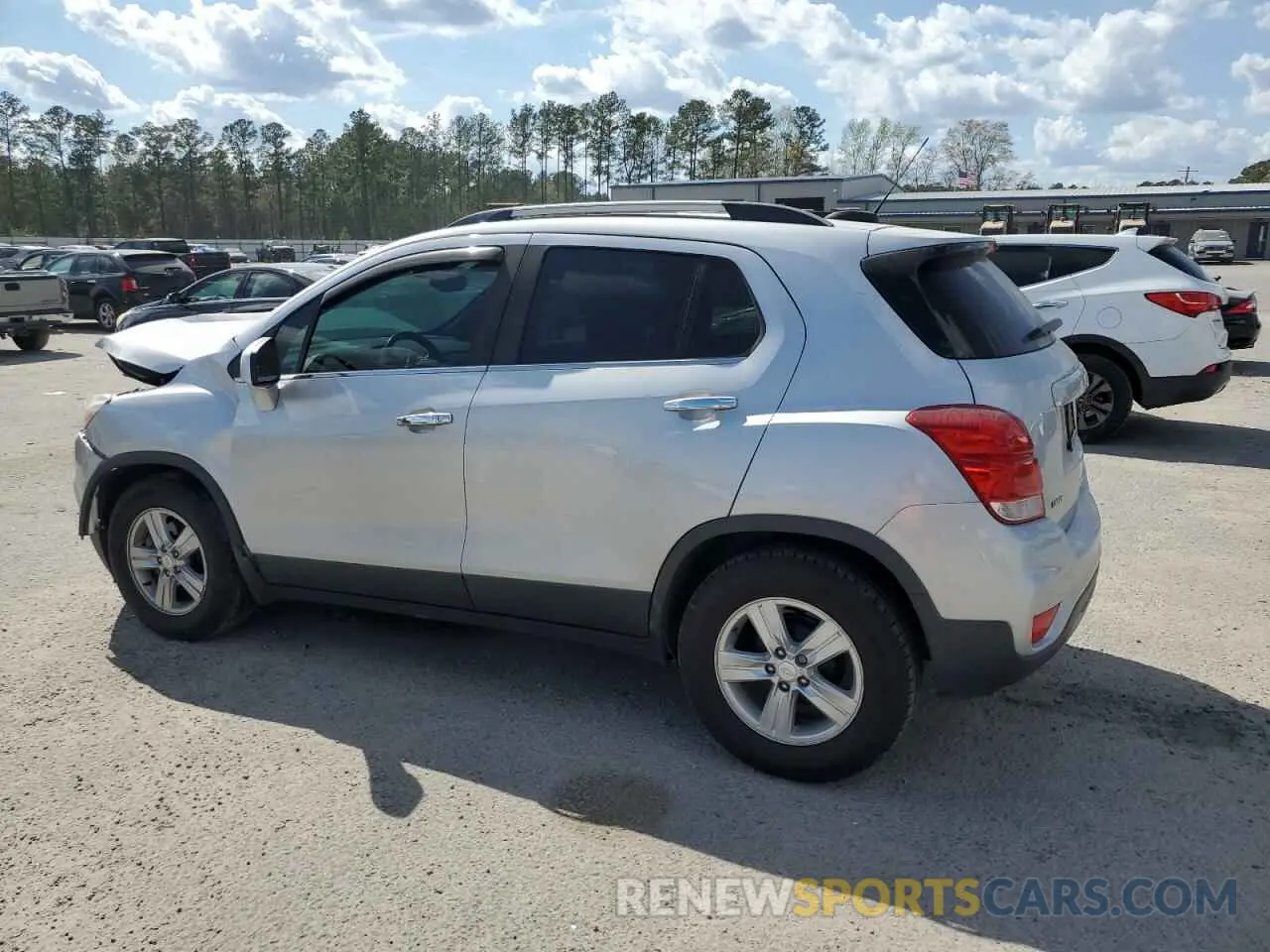 2 Photograph of a damaged car 3GNCJLSB8KL198706 CHEVROLET TRAX 2019