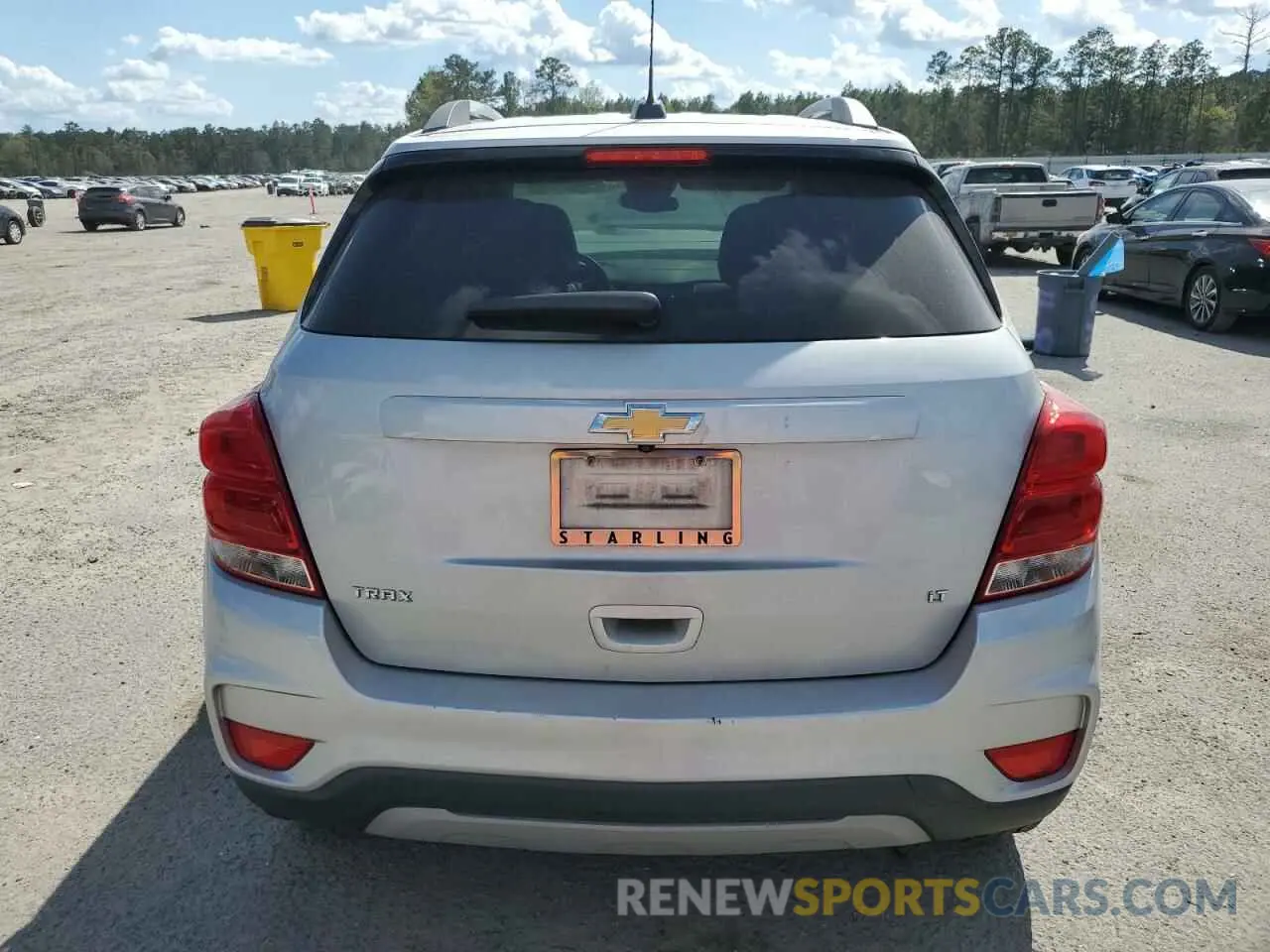 6 Photograph of a damaged car 3GNCJLSB8KL198706 CHEVROLET TRAX 2019