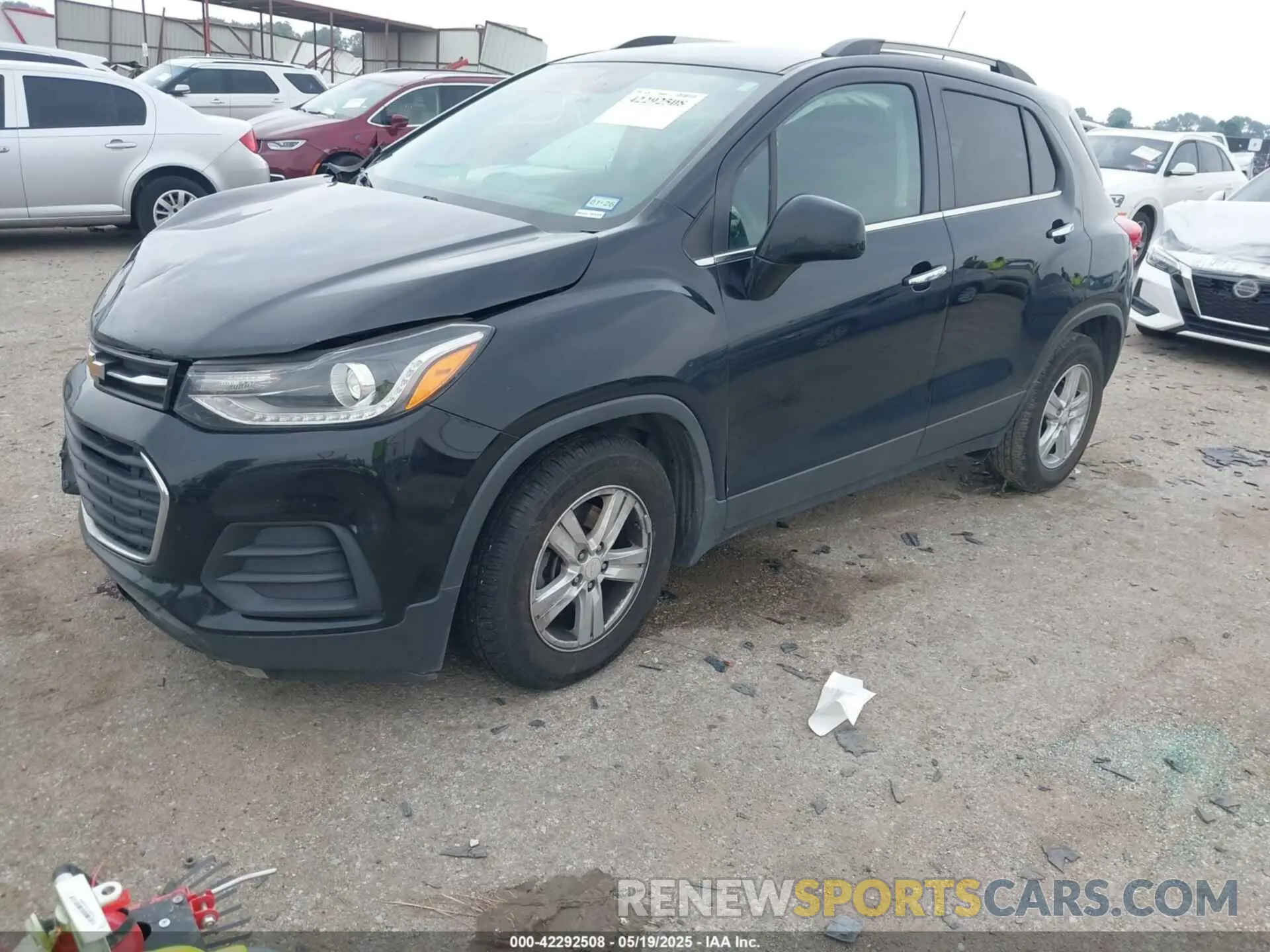2 Photograph of a damaged car 3GNCJLSB8KL213334 CHEVROLET TRAX 2019