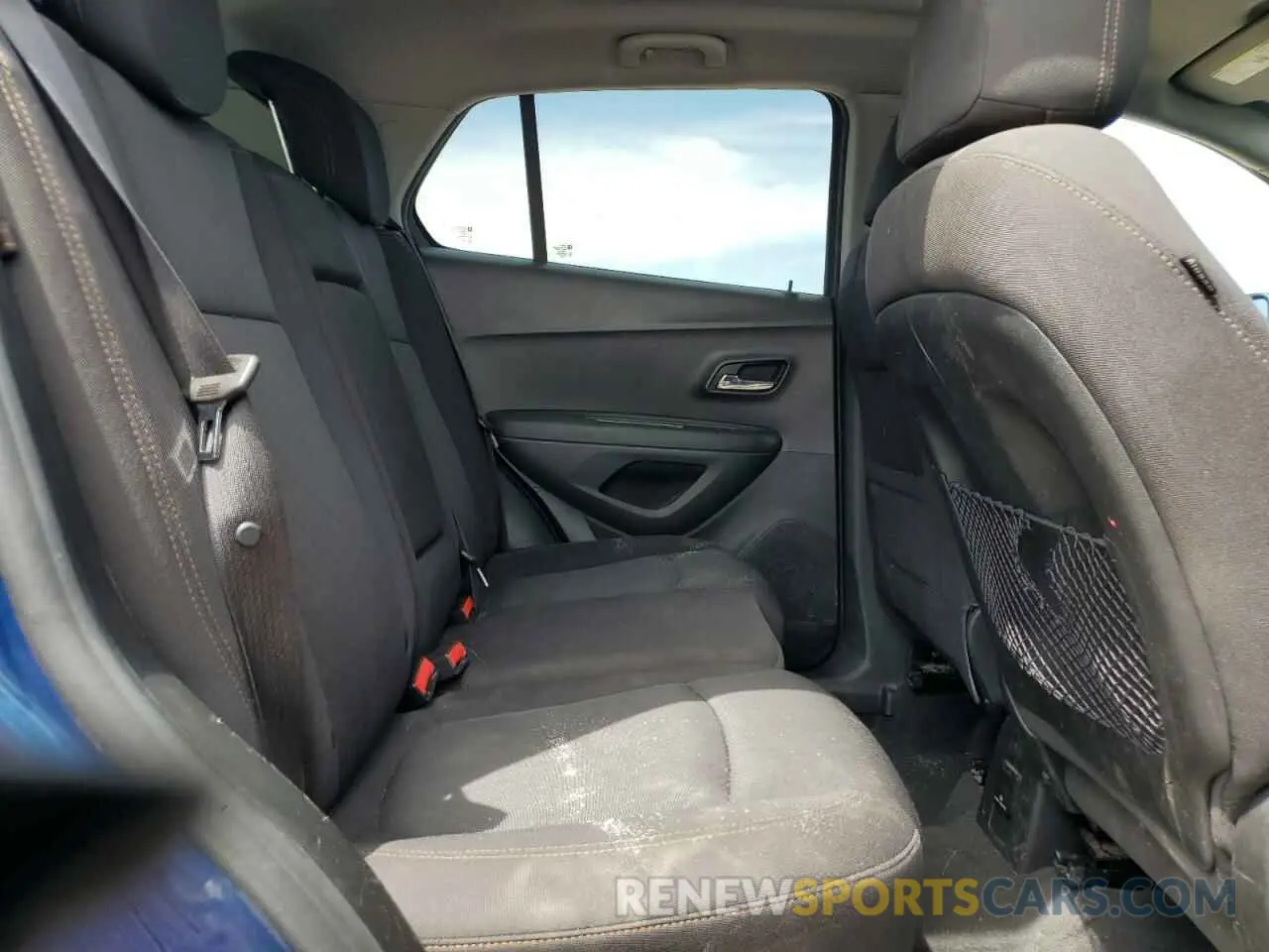 11 Photograph of a damaged car 3GNCJLSB8KL294240 CHEVROLET TRAX 2019