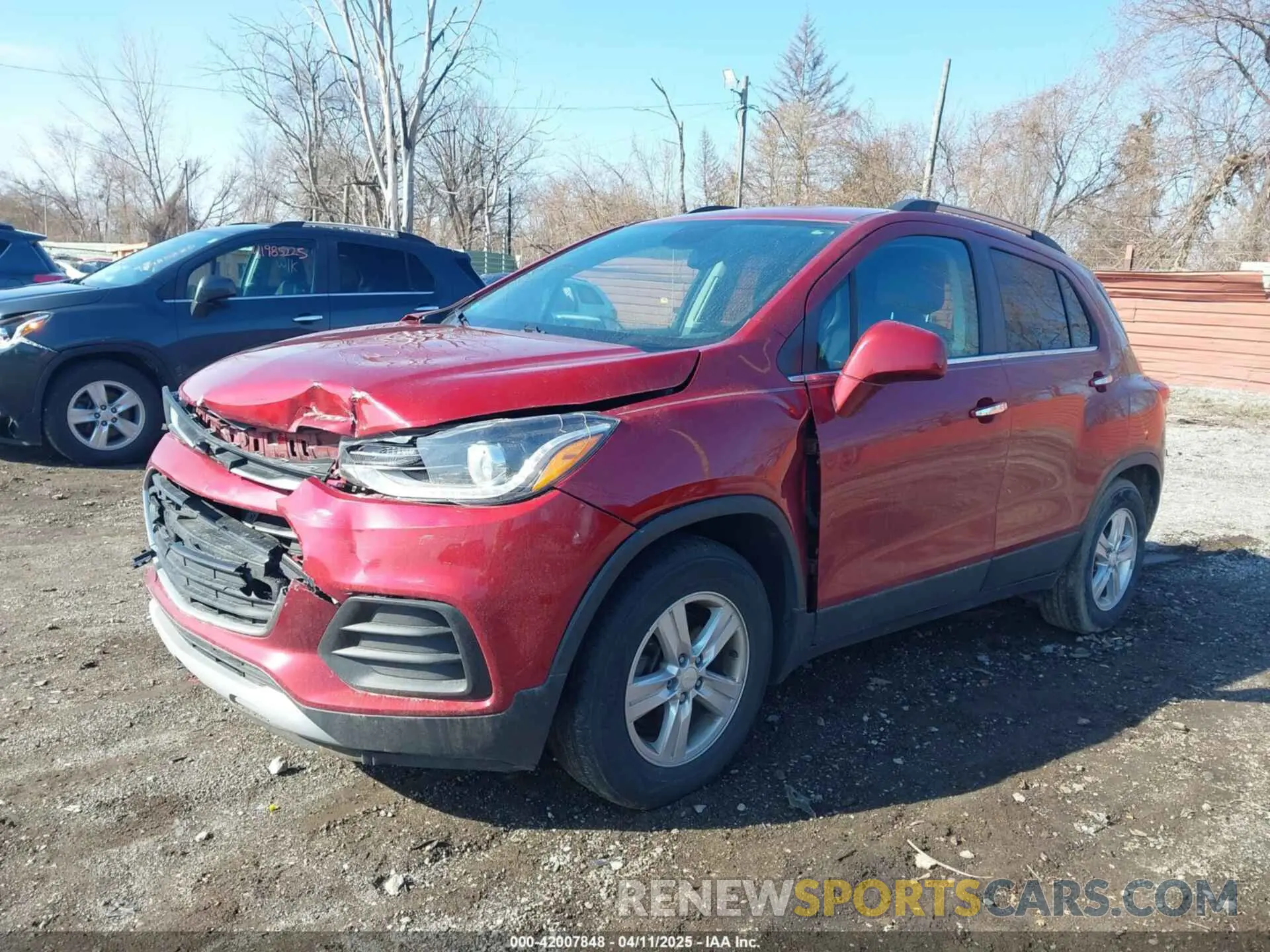 2 Photograph of a damaged car 3GNCJLSB8KL338057 CHEVROLET TRAX 2019