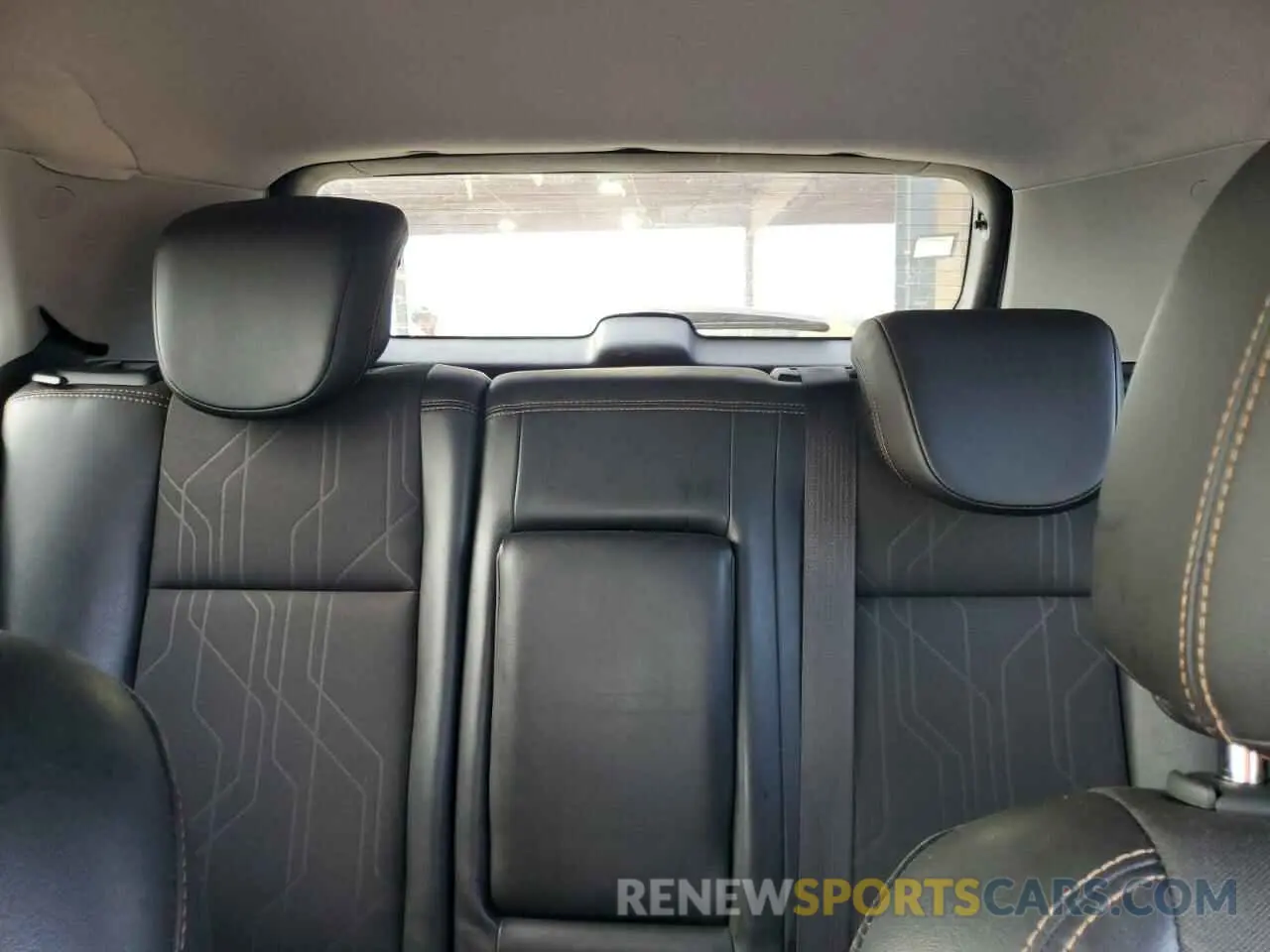 10 Photograph of a damaged car 3GNCJLSB9KL142693 CHEVROLET TRAX 2019