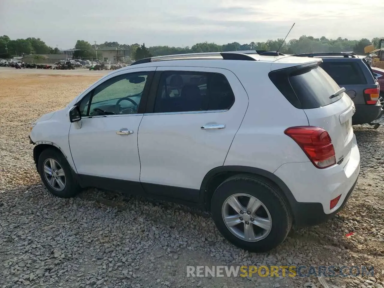 2 Photograph of a damaged car 3GNCJLSB9KL142693 CHEVROLET TRAX 2019