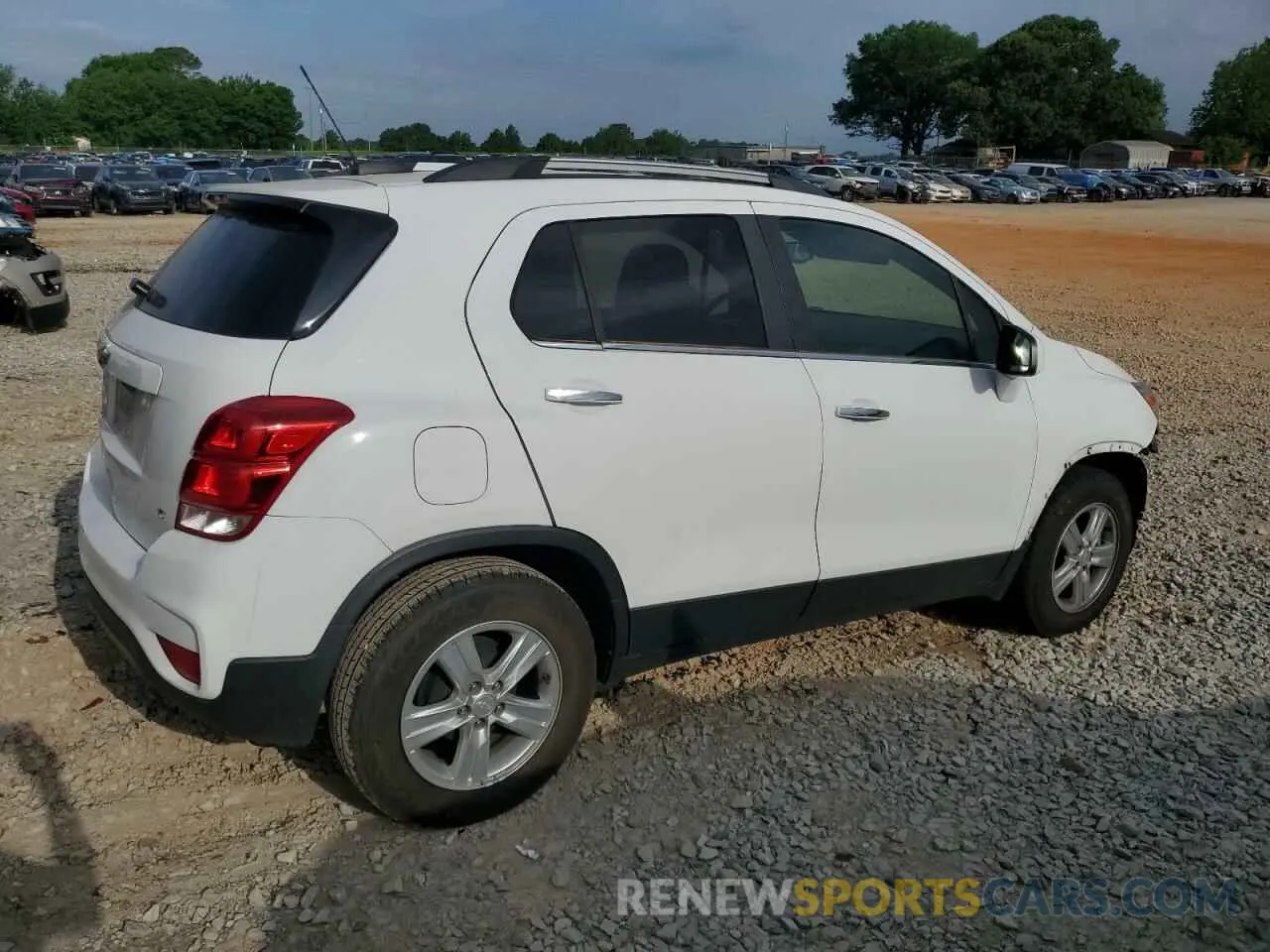 3 Photograph of a damaged car 3GNCJLSB9KL142693 CHEVROLET TRAX 2019