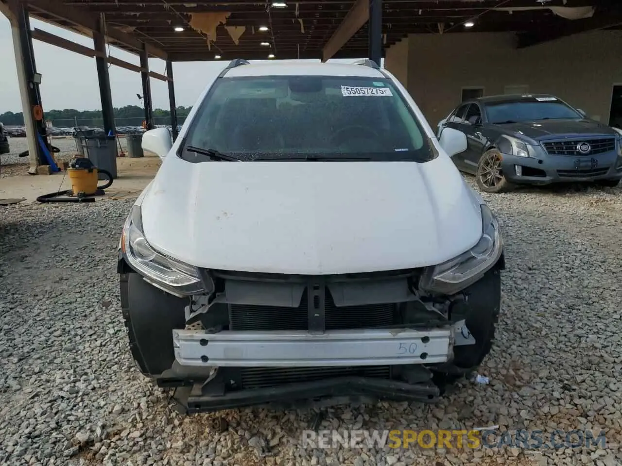 5 Photograph of a damaged car 3GNCJLSB9KL142693 CHEVROLET TRAX 2019