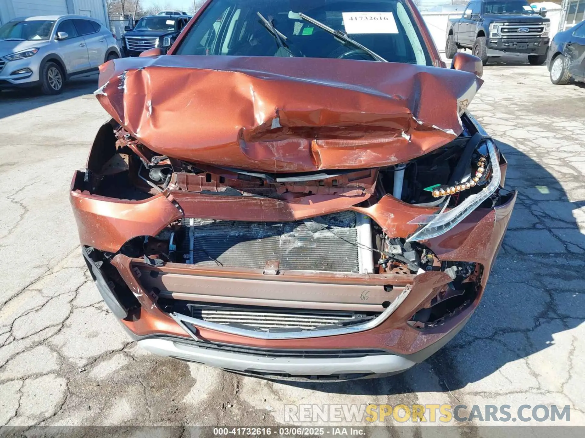 6 Photograph of a damaged car 3GNCJLSB9KL279780 CHEVROLET TRAX 2019