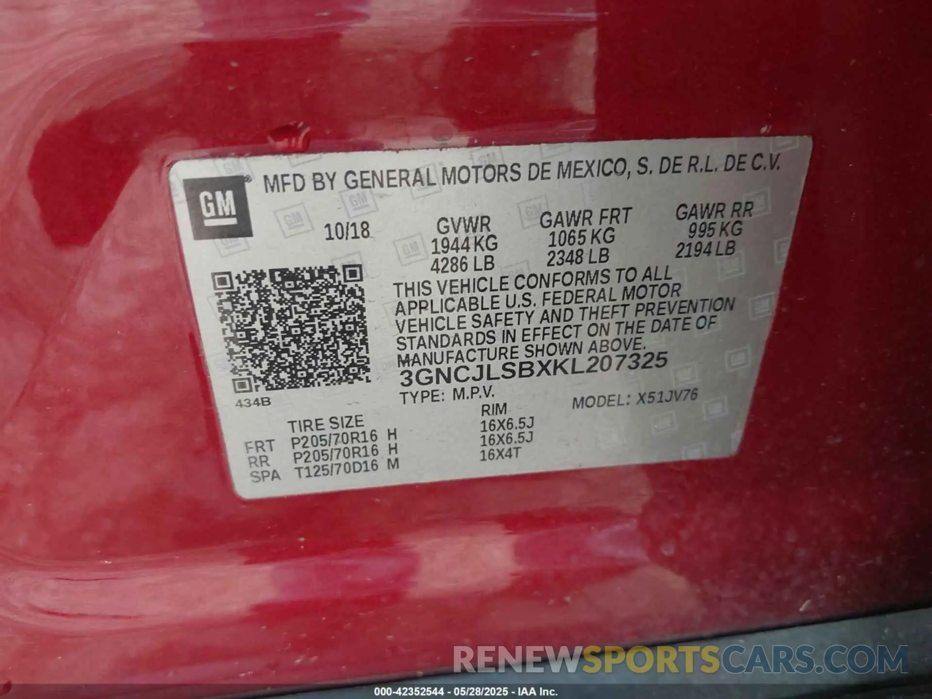 9 Photograph of a damaged car 3GNCJLSBXKL207325 CHEVROLET TRAX 2019