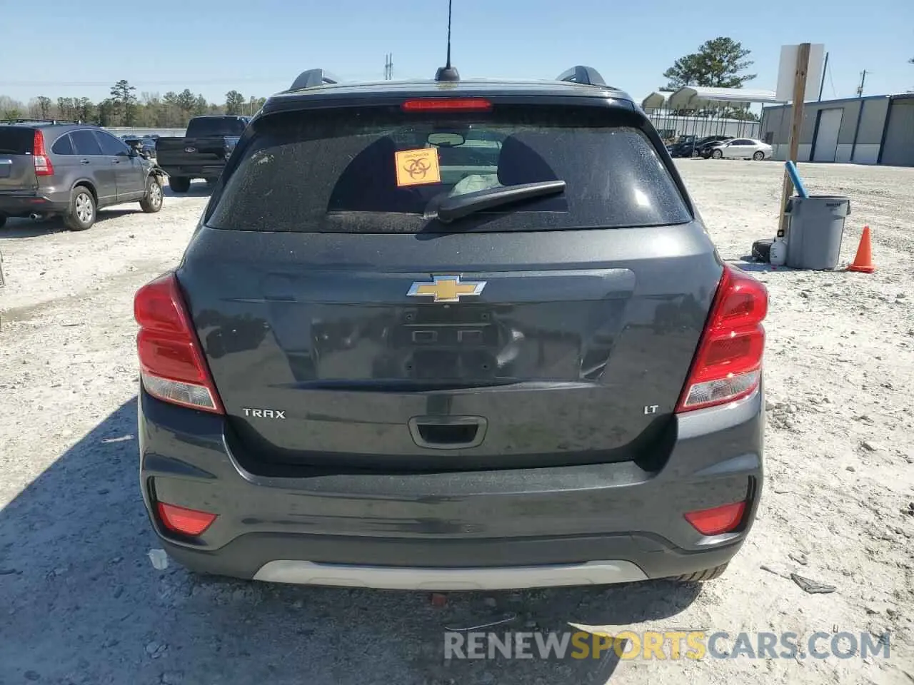 6 Photograph of a damaged car 3GNCJLSBXKL323964 CHEVROLET TRAX 2019