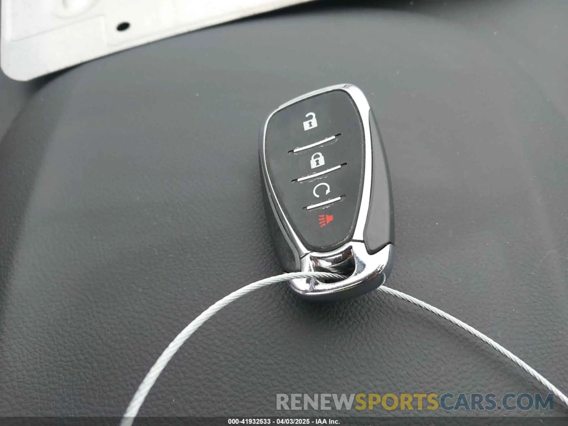 11 Photograph of a damaged car 3GNCJLSBXKL351862 CHEVROLET TRAX 2019