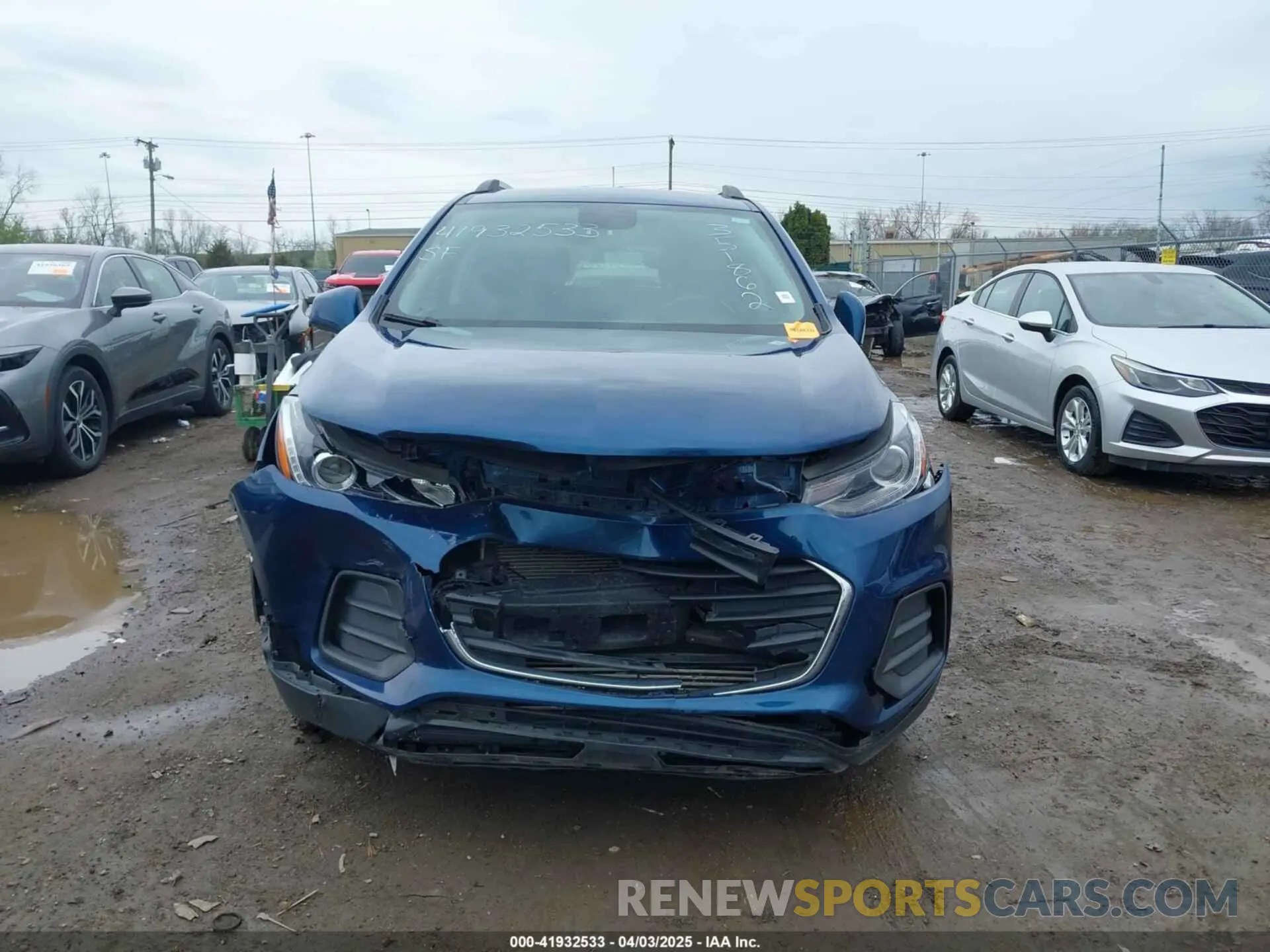 12 Photograph of a damaged car 3GNCJLSBXKL351862 CHEVROLET TRAX 2019