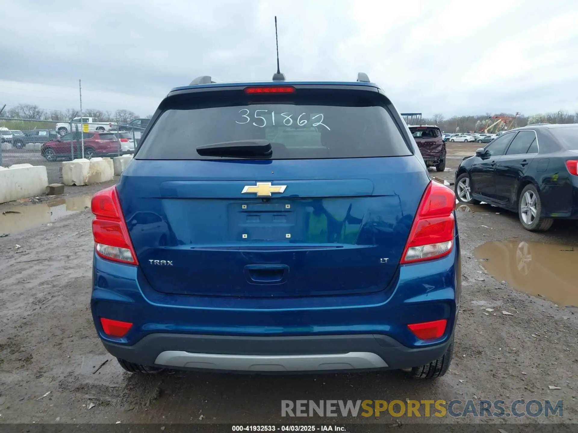 16 Photograph of a damaged car 3GNCJLSBXKL351862 CHEVROLET TRAX 2019