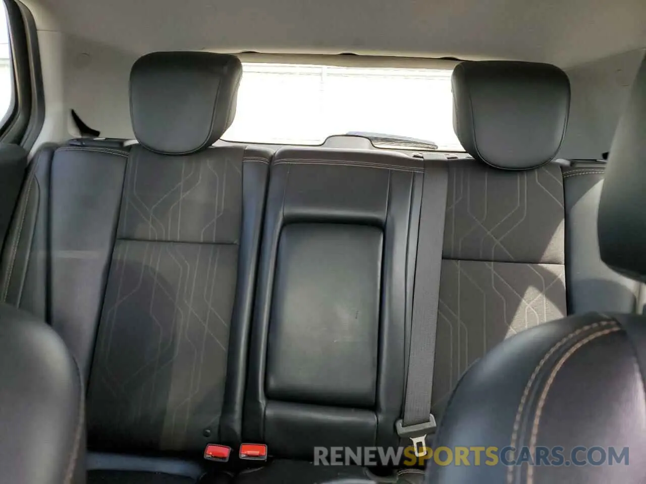 10 Photograph of a damaged car 3GNCJLSBXKL381637 CHEVROLET TRAX 2019