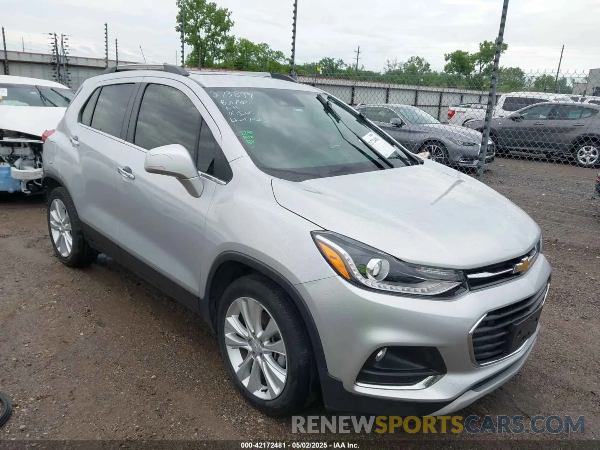1 Photograph of a damaged car 3GNCJMSB7KL405558 CHEVROLET TRAX 2019