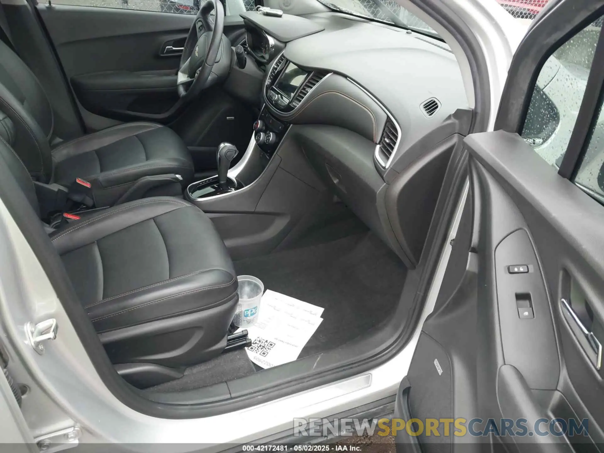 5 Photograph of a damaged car 3GNCJMSB7KL405558 CHEVROLET TRAX 2019