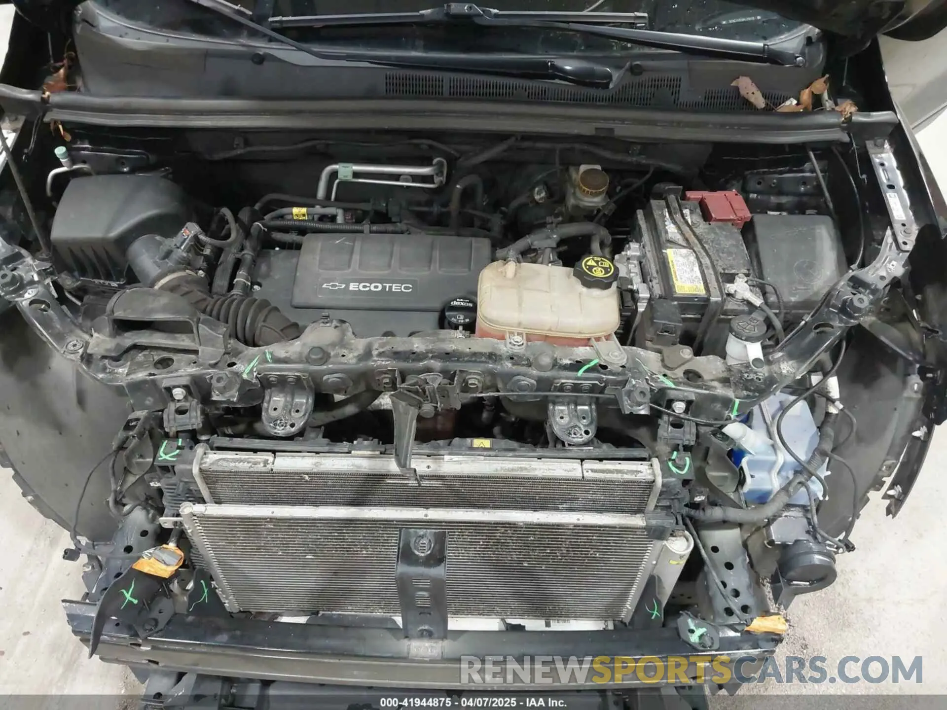 10 Photograph of a damaged car 3GNCJNSB0KL152458 CHEVROLET TRAX 2019