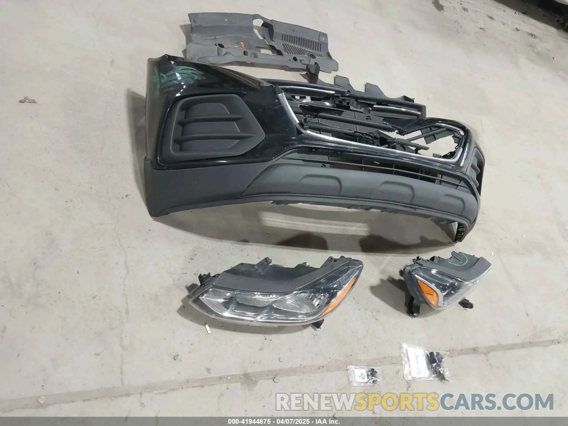 12 Photograph of a damaged car 3GNCJNSB0KL152458 CHEVROLET TRAX 2019