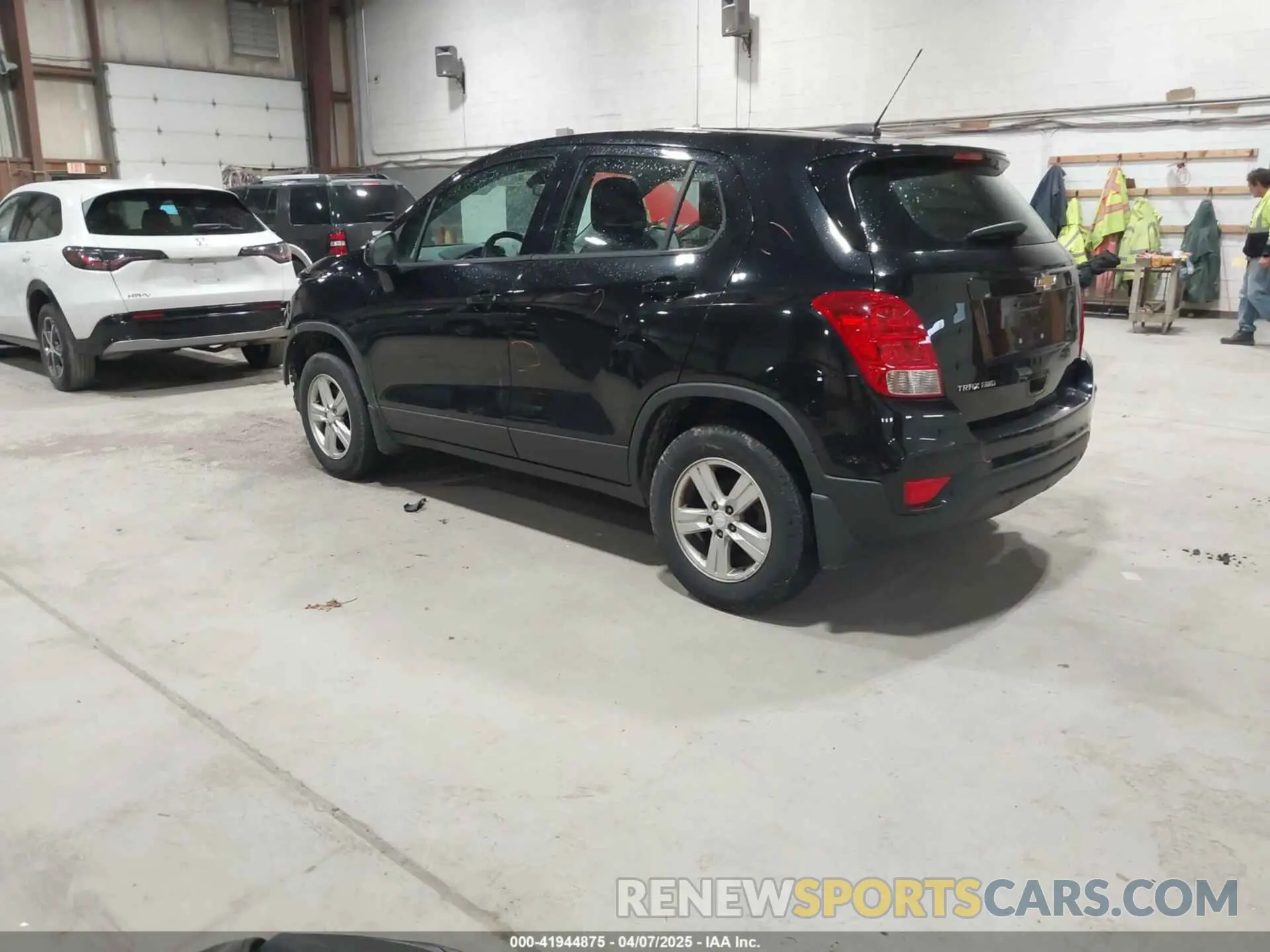 3 Photograph of a damaged car 3GNCJNSB0KL152458 CHEVROLET TRAX 2019
