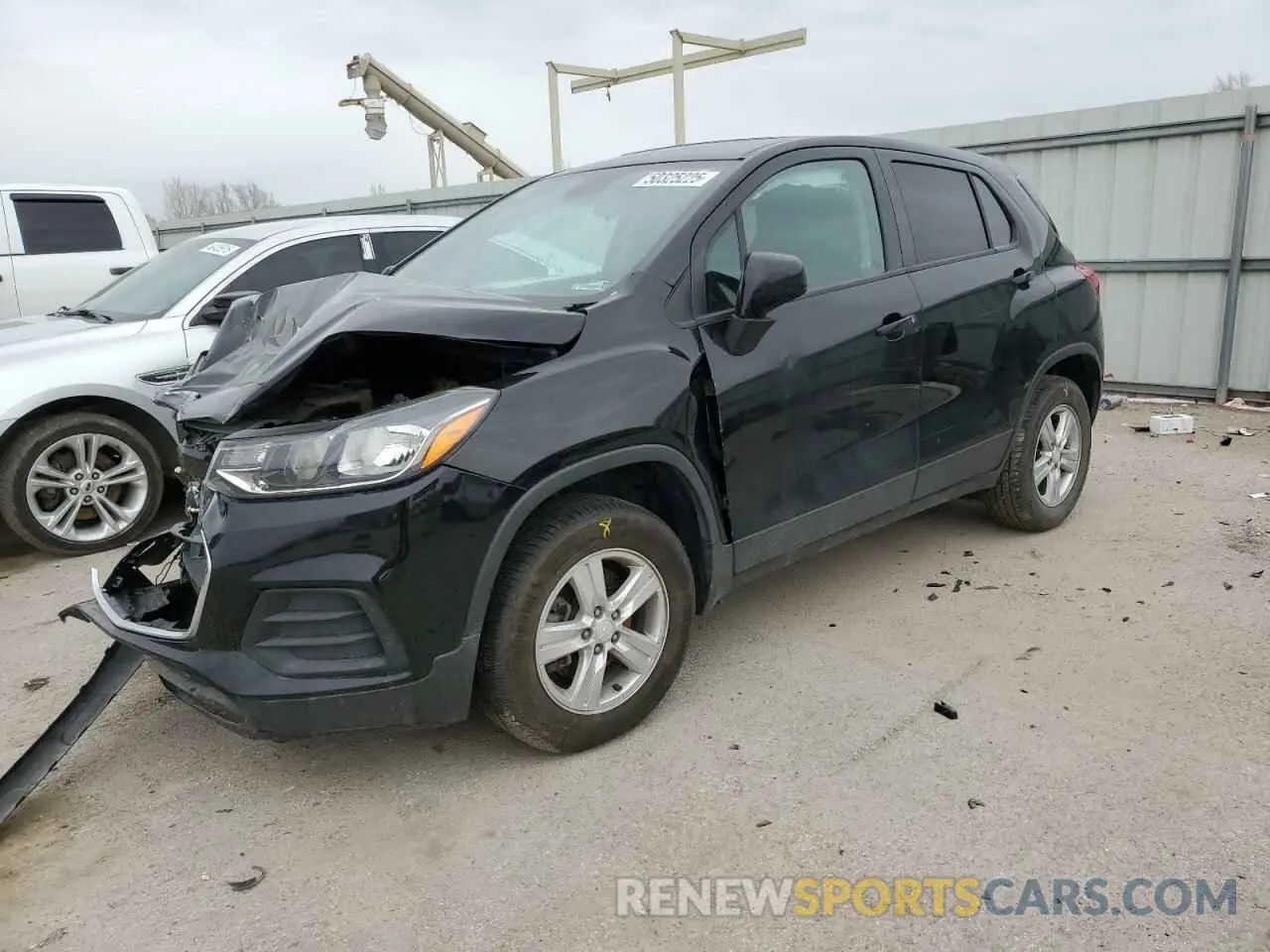 1 Photograph of a damaged car 3GNCJNSB0KL228762 CHEVROLET TRAX 2019