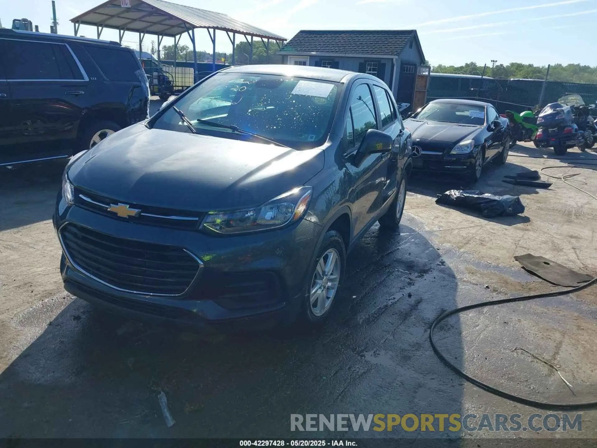 2 Photograph of a damaged car 3GNCJNSB0KL270140 CHEVROLET TRAX 2019