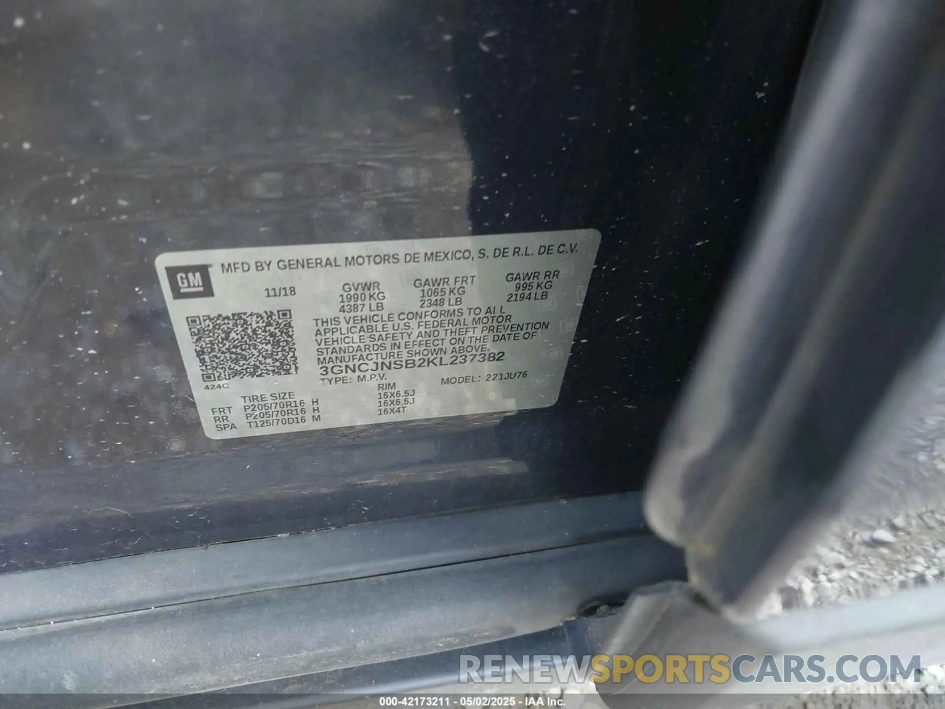 9 Photograph of a damaged car 3GNCJNSB2KL237382 CHEVROLET TRAX 2019