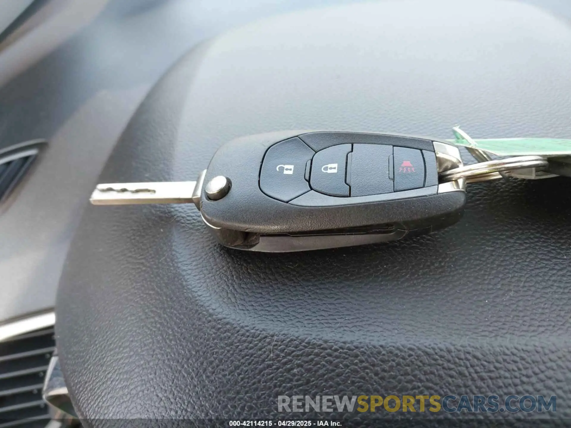 11 Photograph of a damaged car 3GNCJNSB2KL282967 CHEVROLET TRAX 2019