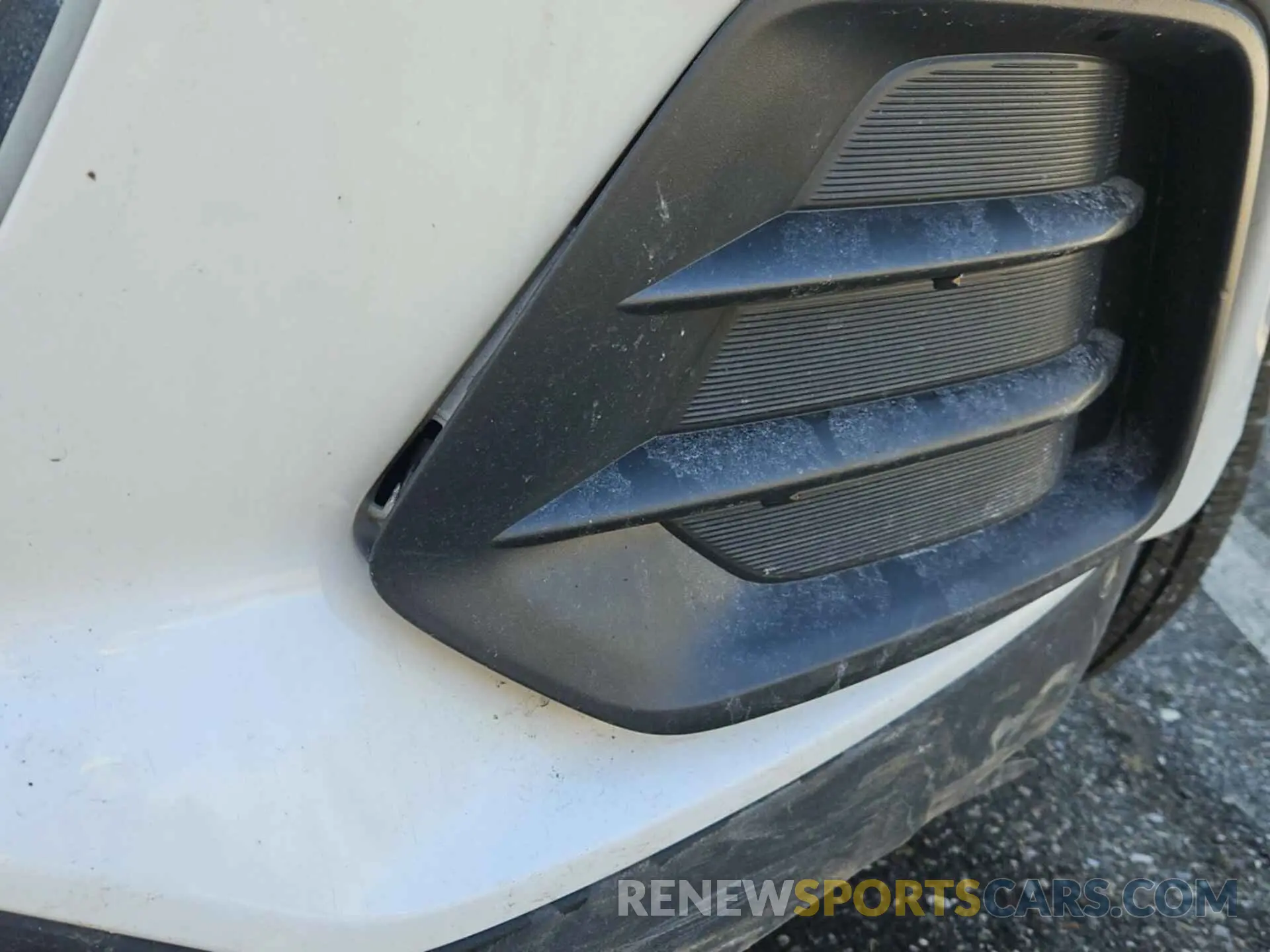 17 Photograph of a damaged car 3GNCJNSB3KL238752 CHEVROLET TRAX 2019