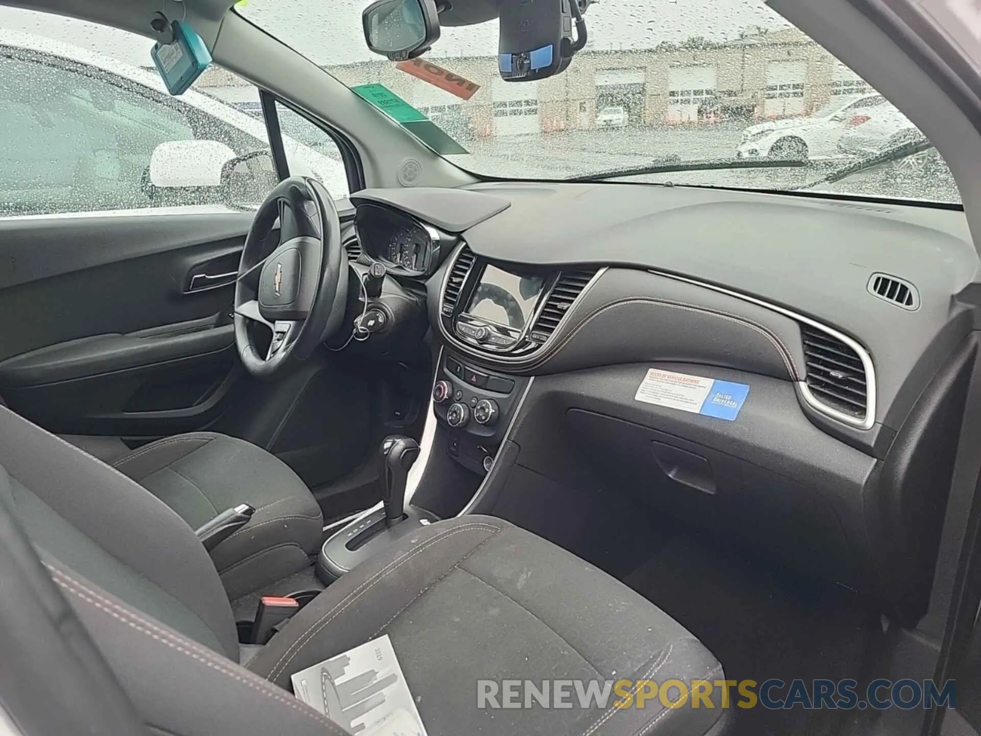 26 Photograph of a damaged car 3GNCJNSB3KL238752 CHEVROLET TRAX 2019