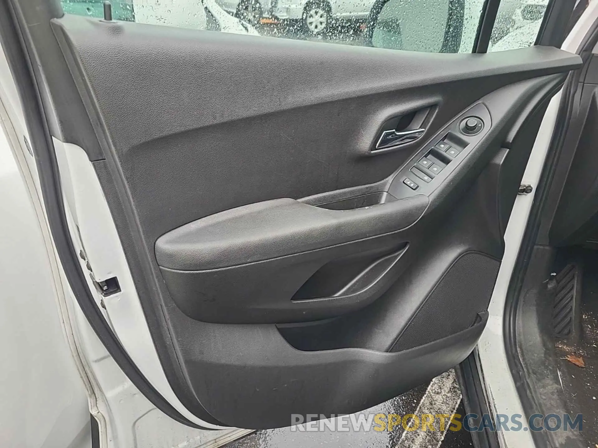 3 Photograph of a damaged car 3GNCJNSB3KL238752 CHEVROLET TRAX 2019