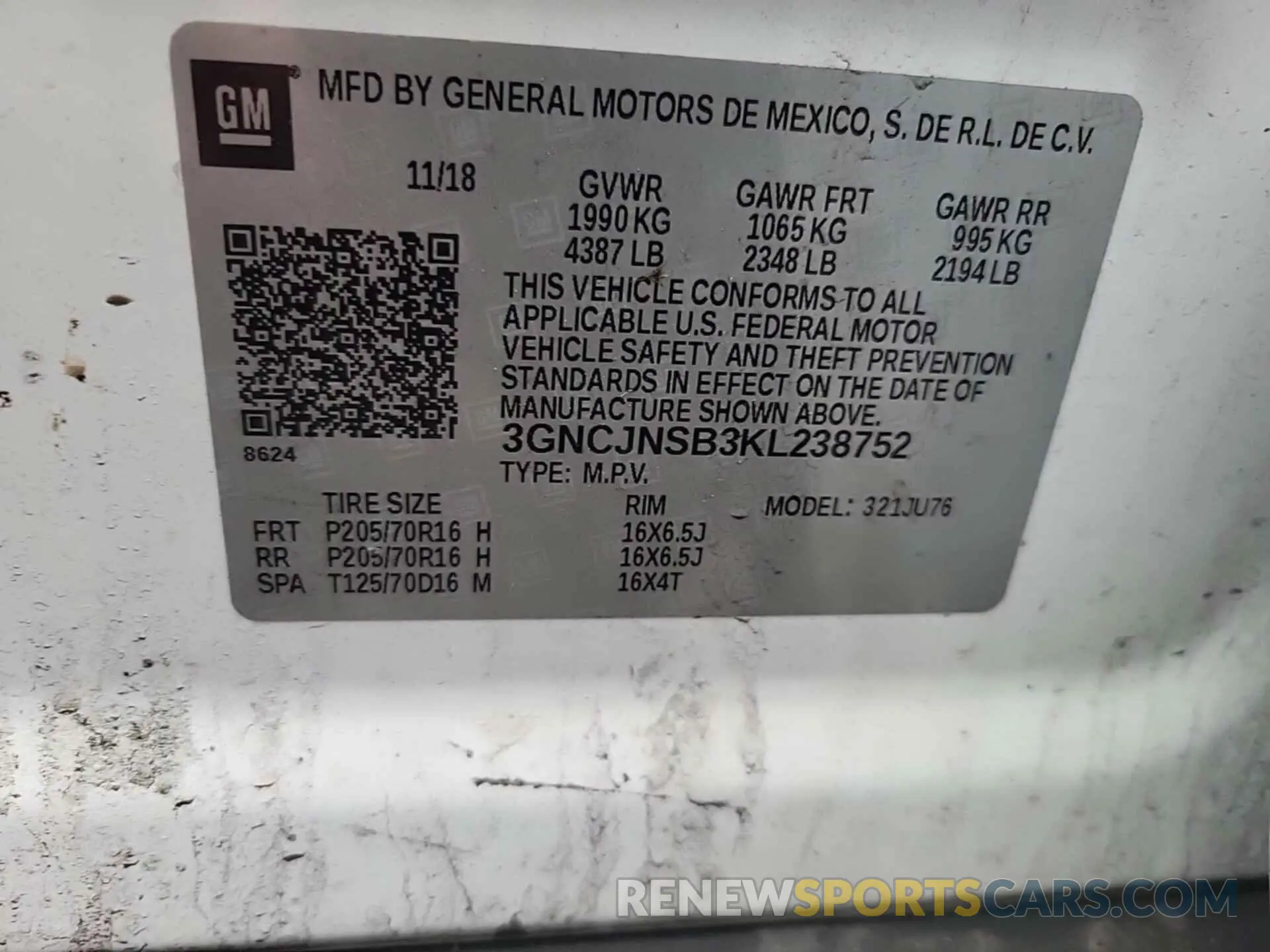 33 Photograph of a damaged car 3GNCJNSB3KL238752 CHEVROLET TRAX 2019