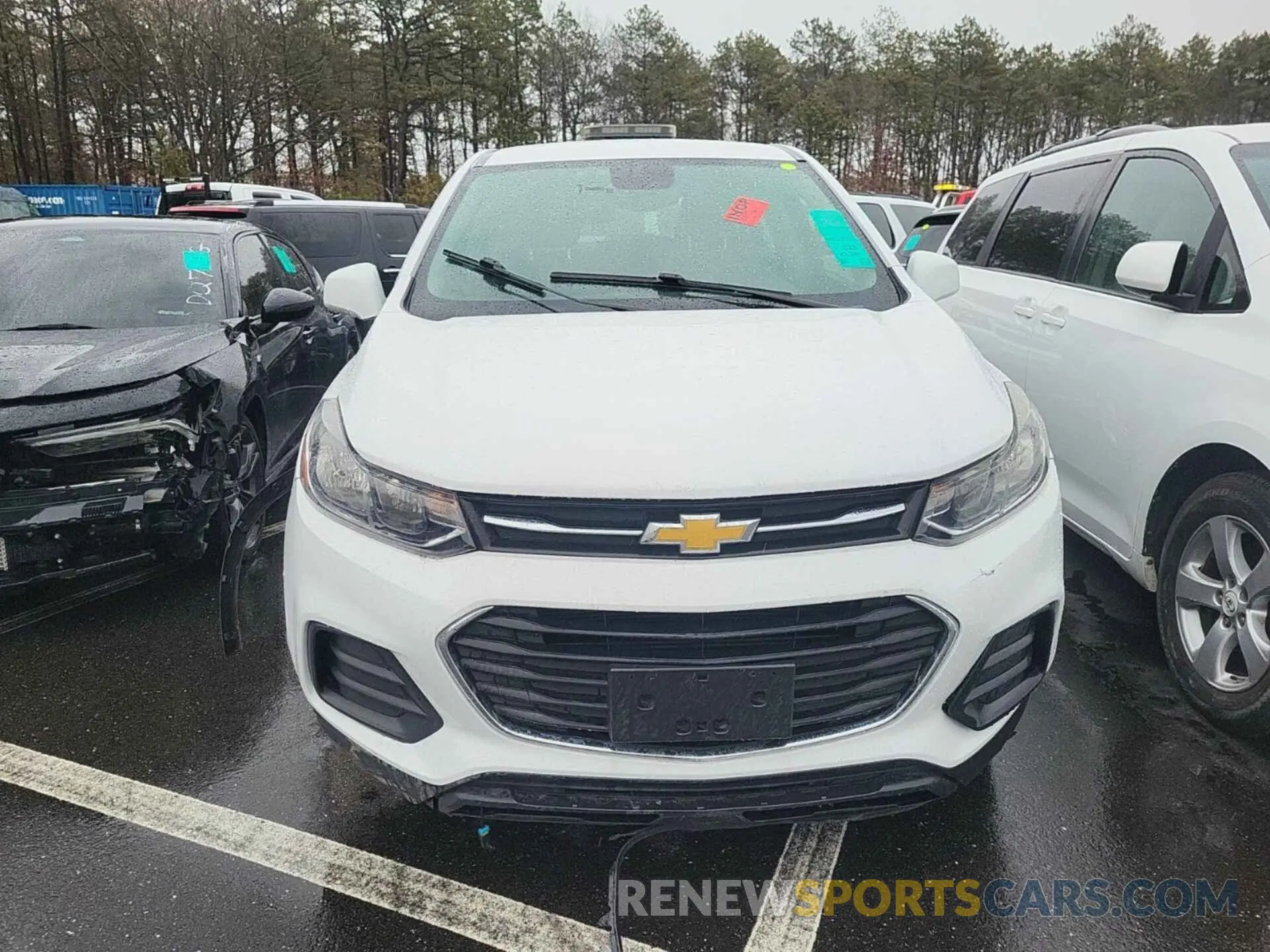 4 Photograph of a damaged car 3GNCJNSB3KL238752 CHEVROLET TRAX 2019