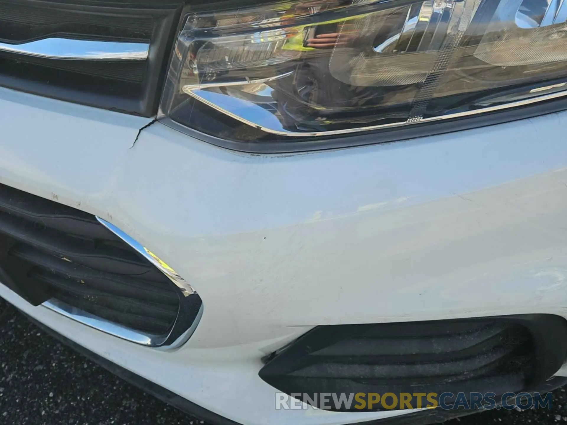6 Photograph of a damaged car 3GNCJNSB3KL238752 CHEVROLET TRAX 2019