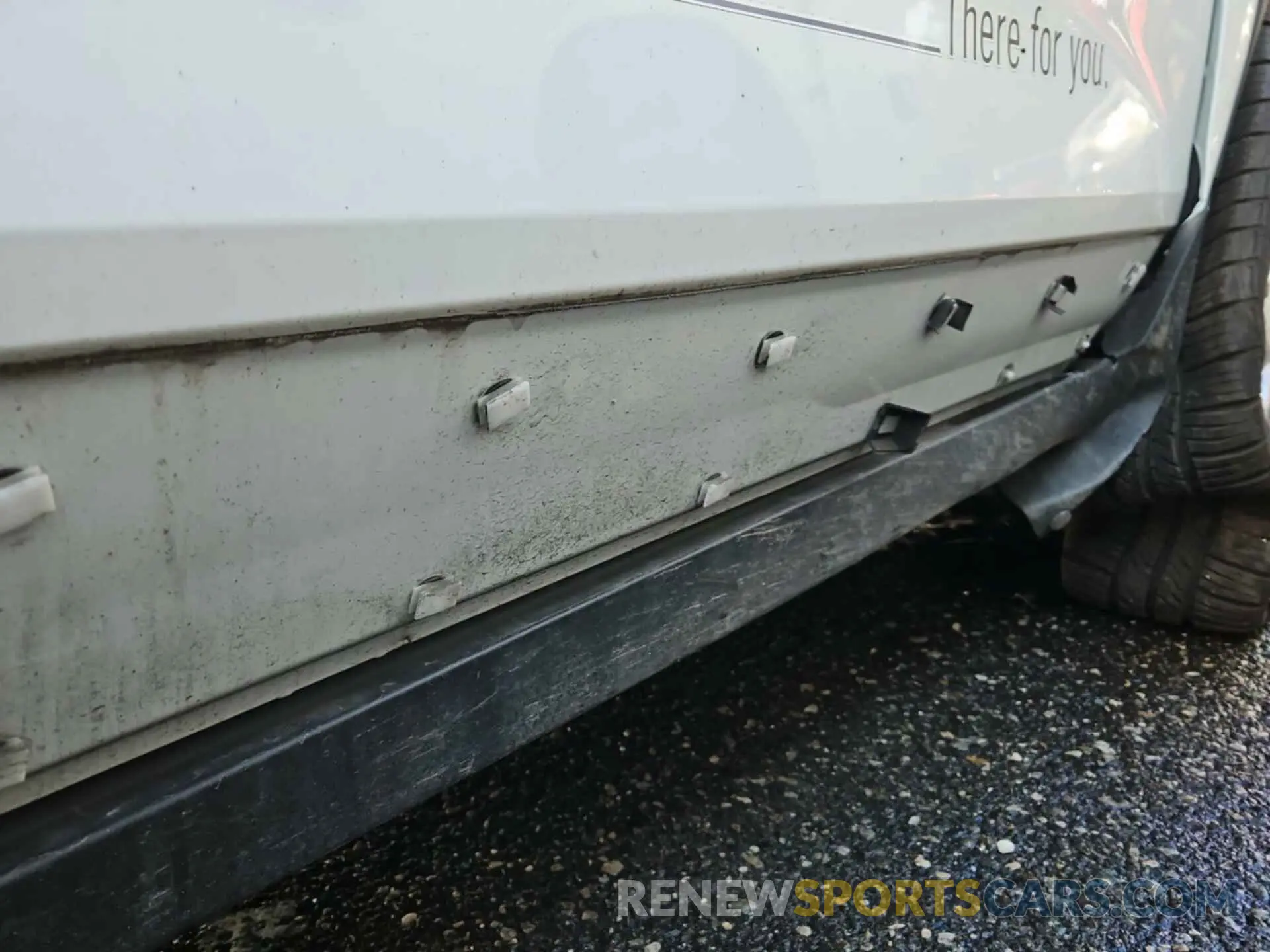 9 Photograph of a damaged car 3GNCJNSB3KL238752 CHEVROLET TRAX 2019