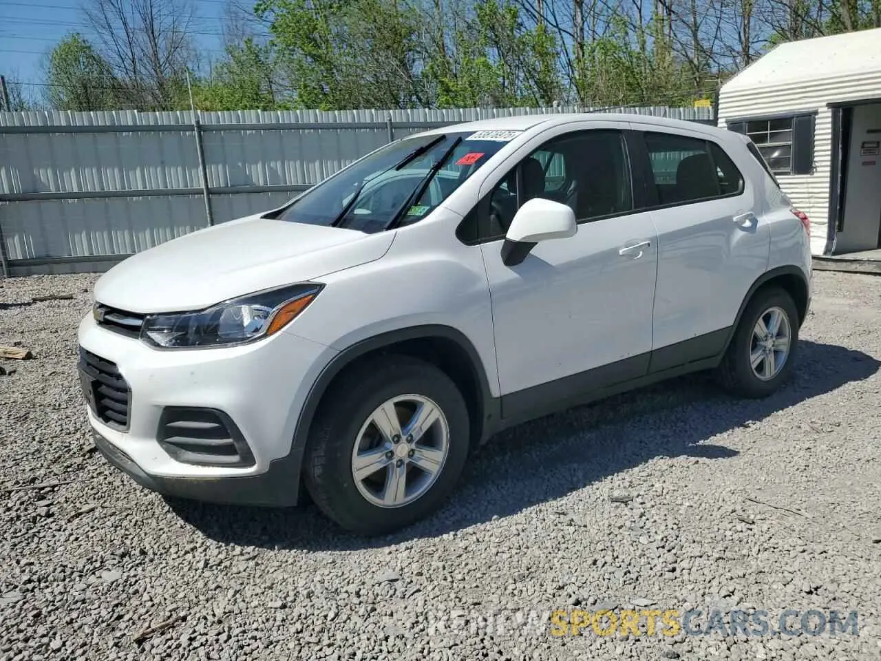 1 Photograph of a damaged car 3GNCJNSB4KL183499 CHEVROLET TRAX 2019