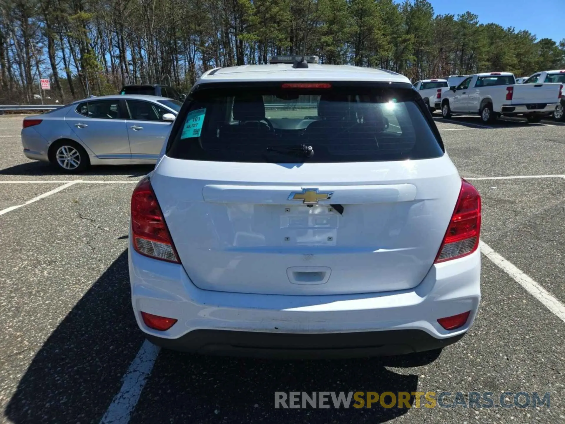 17 Photograph of a damaged car 3GNCJNSB5KL189361 CHEVROLET TRAX 2019