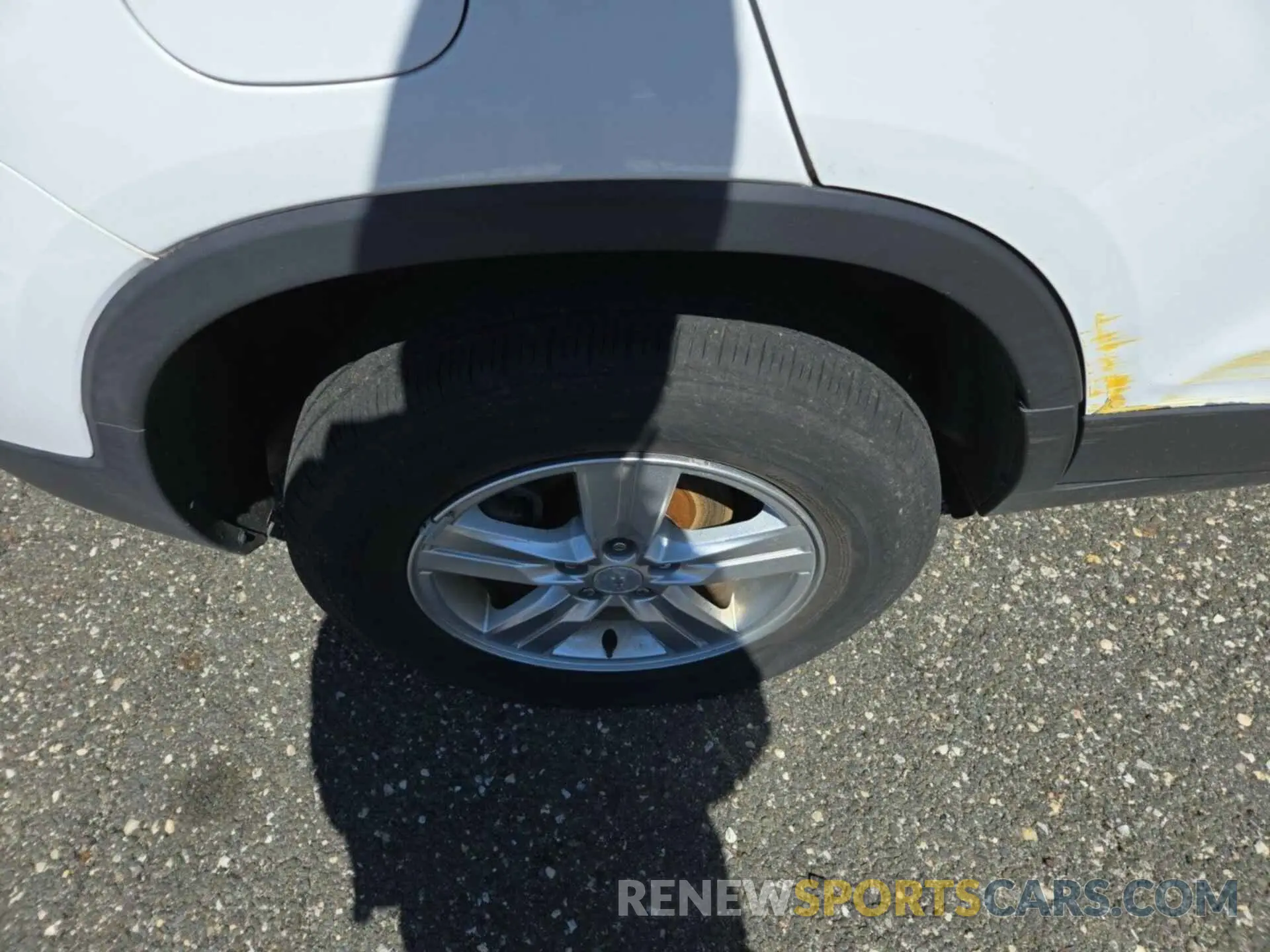 25 Photograph of a damaged car 3GNCJNSB5KL189361 CHEVROLET TRAX 2019