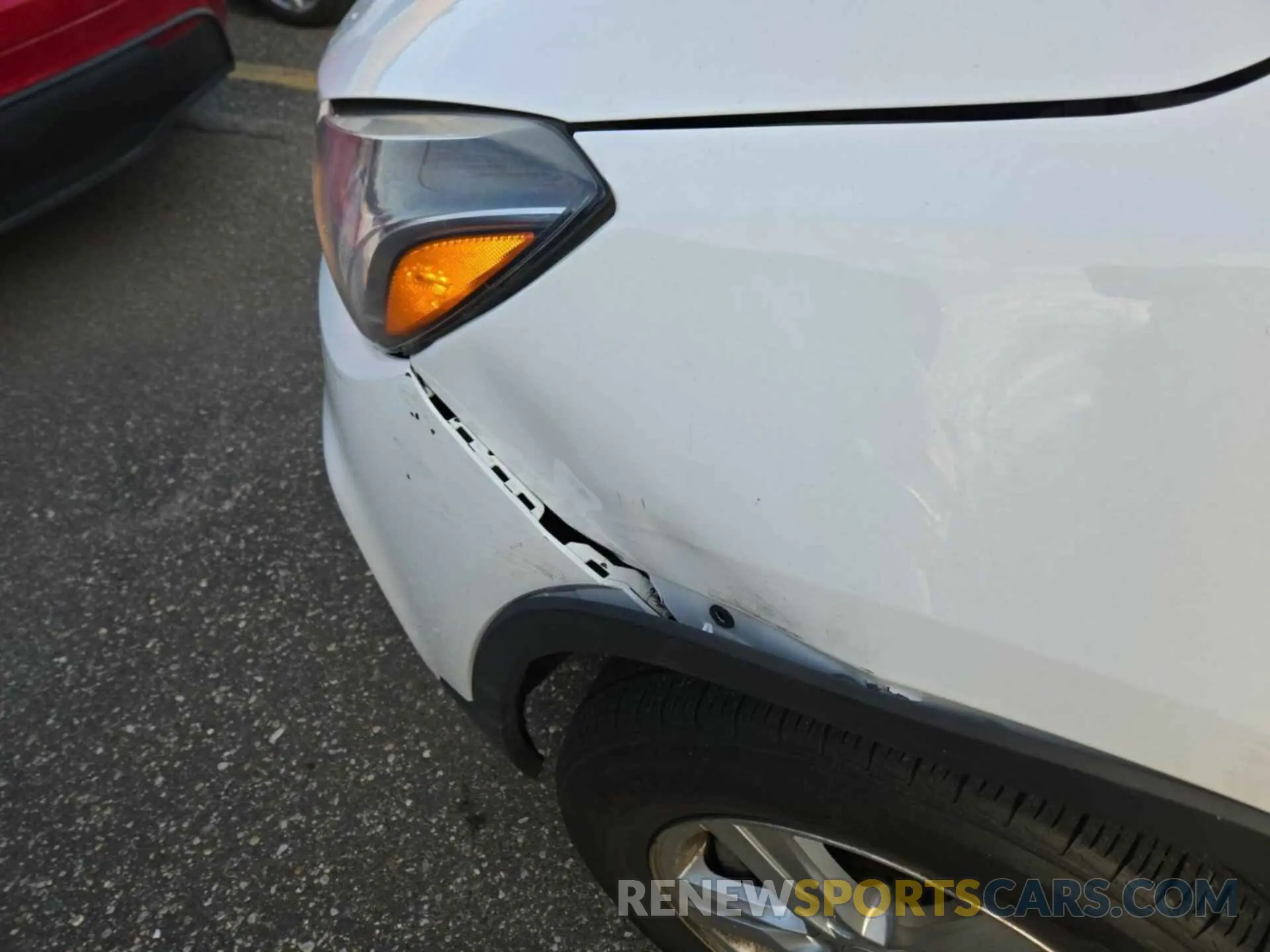 27 Photograph of a damaged car 3GNCJNSB5KL189361 CHEVROLET TRAX 2019