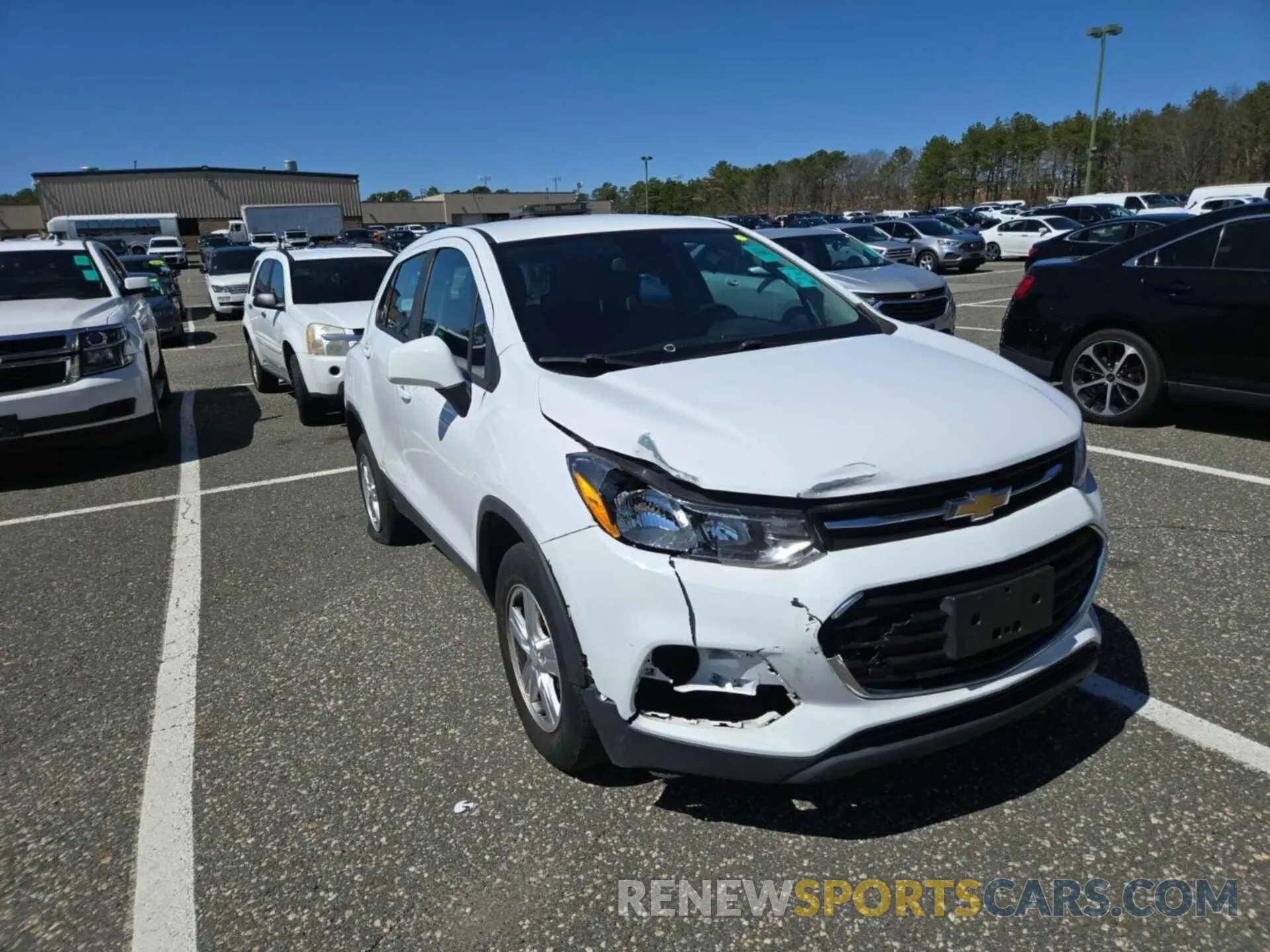 34 Photograph of a damaged car 3GNCJNSB5KL189361 CHEVROLET TRAX 2019