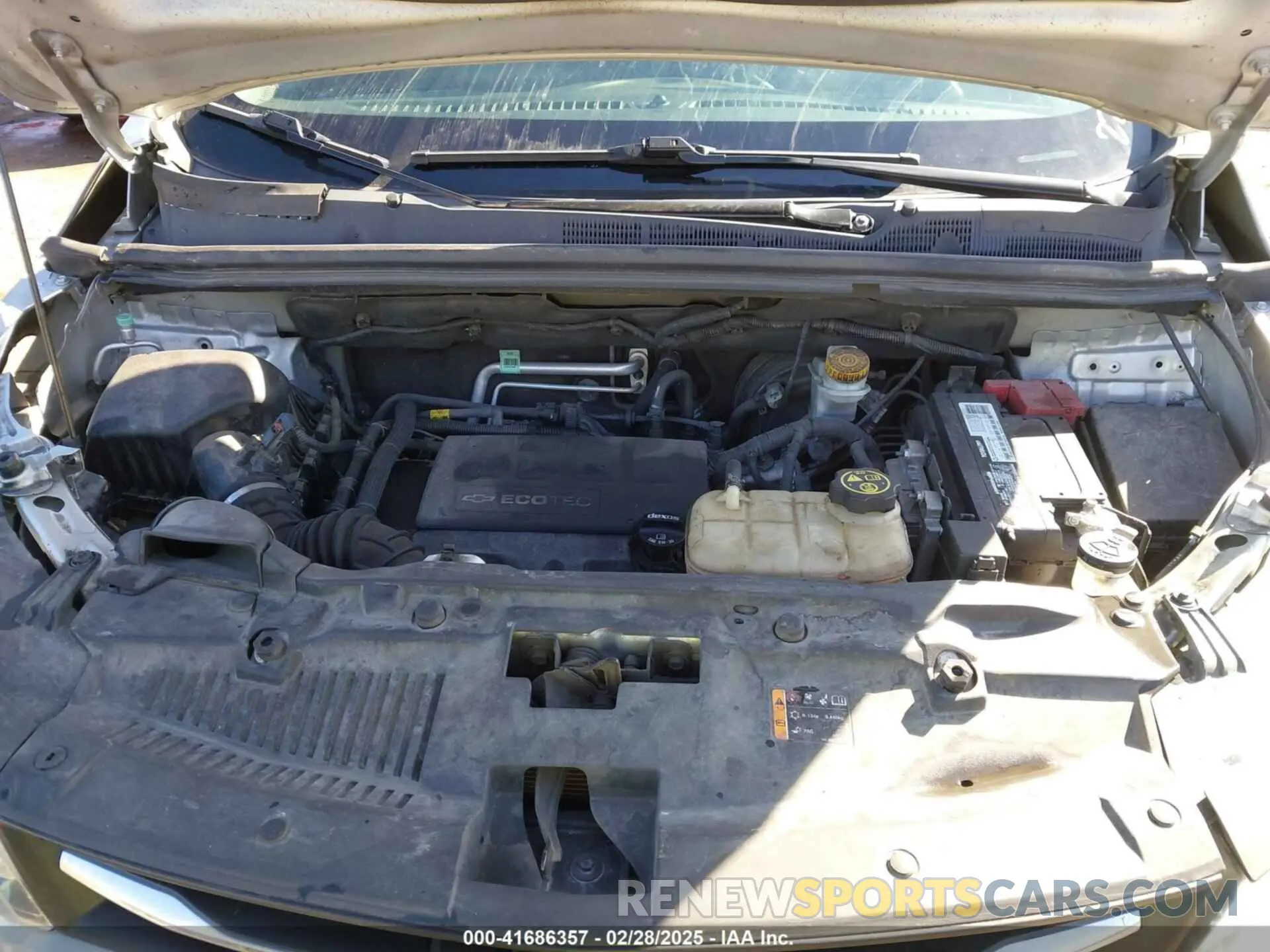 10 Photograph of a damaged car 3GNCJNSB5KL196519 CHEVROLET TRAX 2019