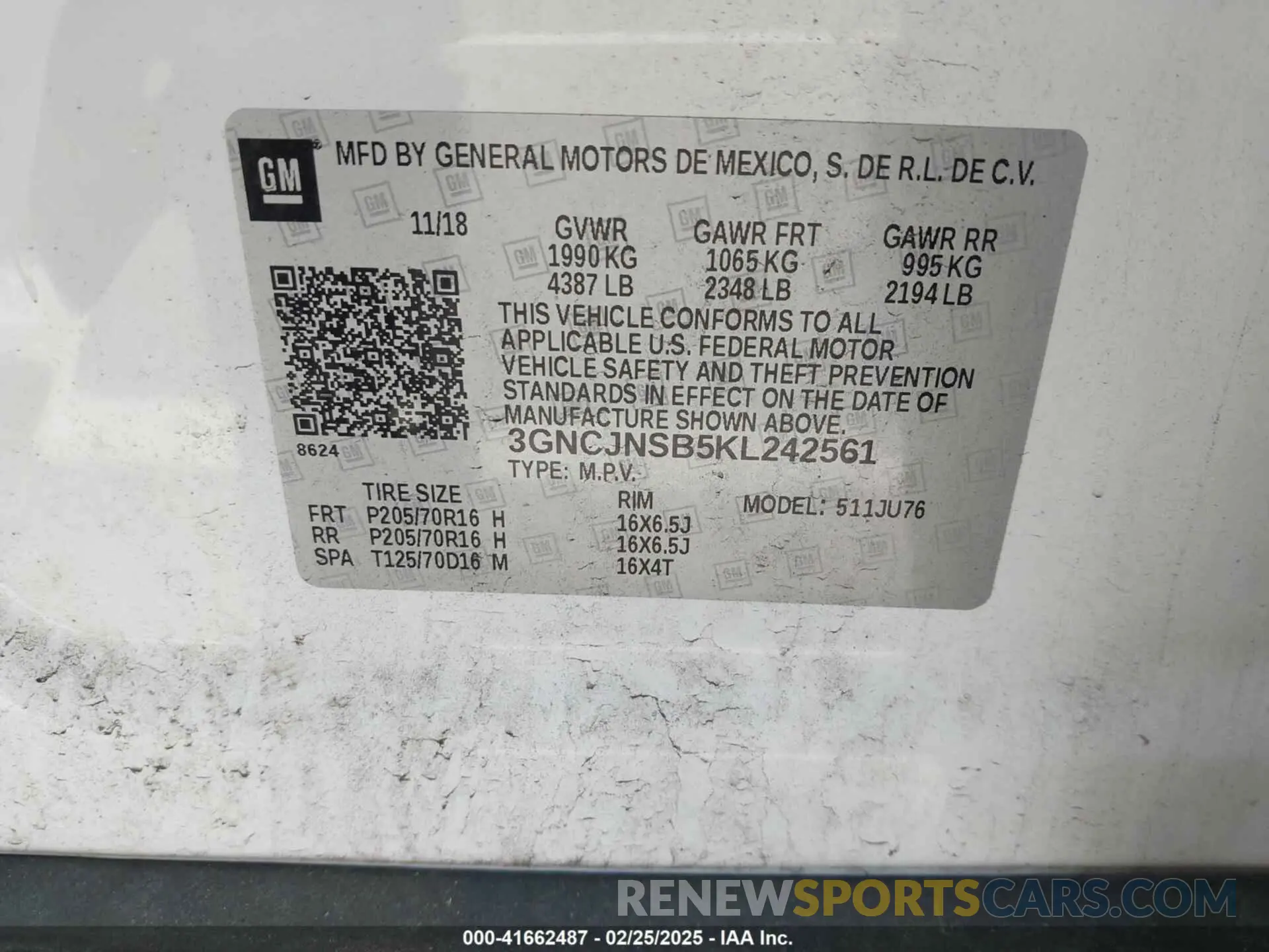9 Photograph of a damaged car 3GNCJNSB5KL242561 CHEVROLET TRAX 2019